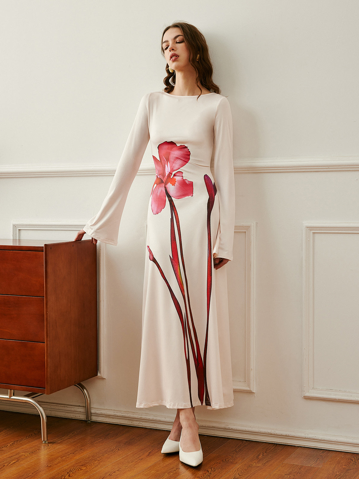 Kleid mit Blumenmuster und Rückenschnürung