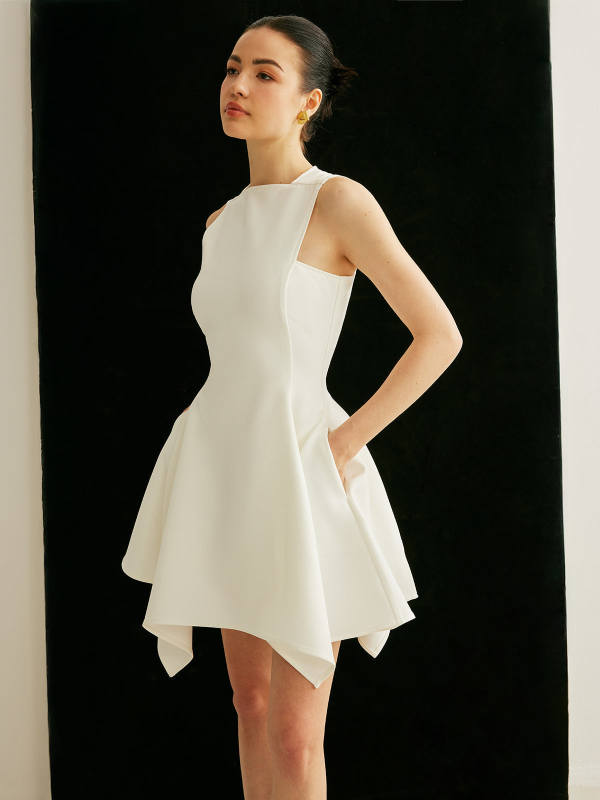 Robe asymétrique à détail de poche