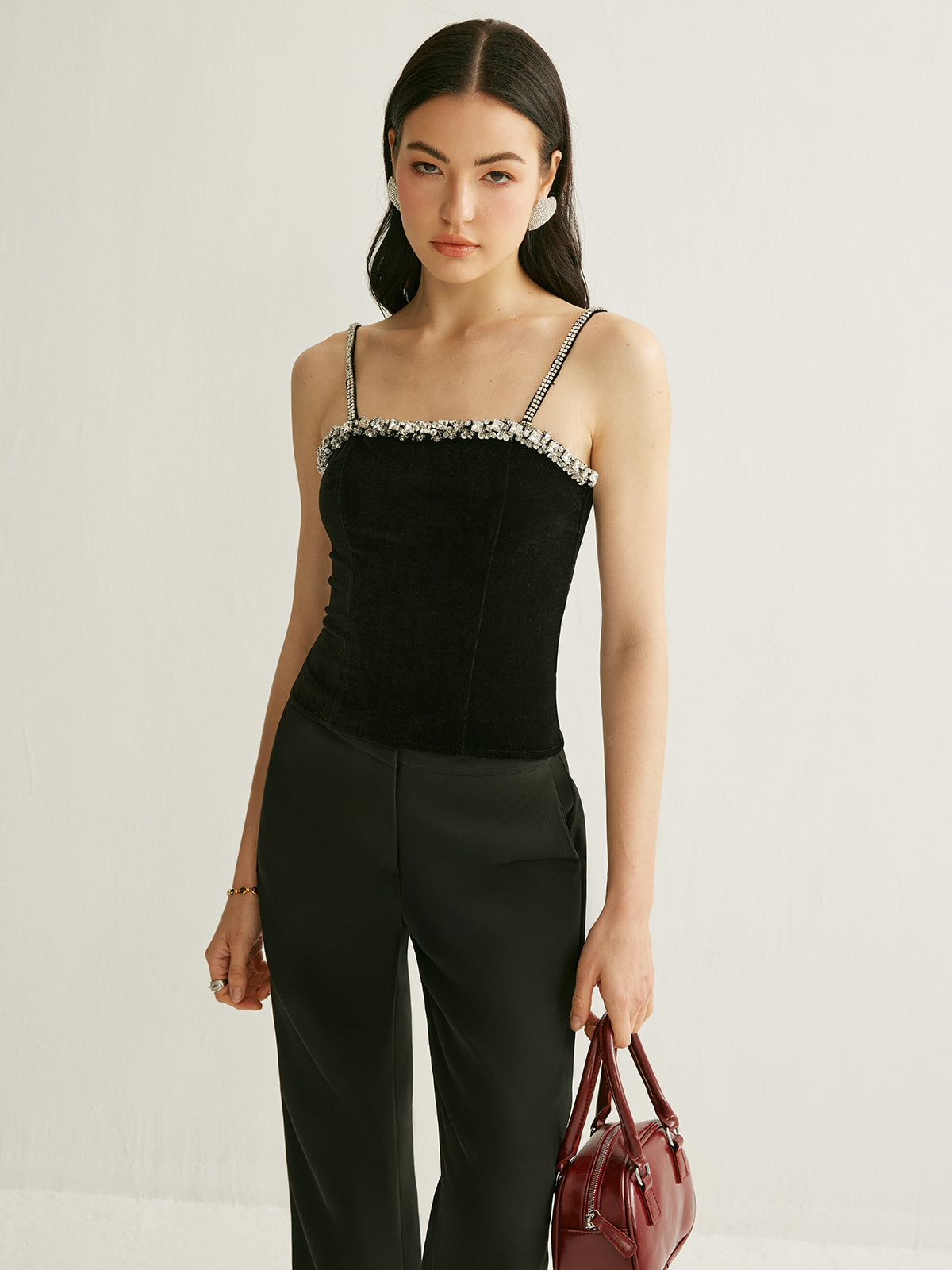 Strassbesetztes Samt-Cami-Top