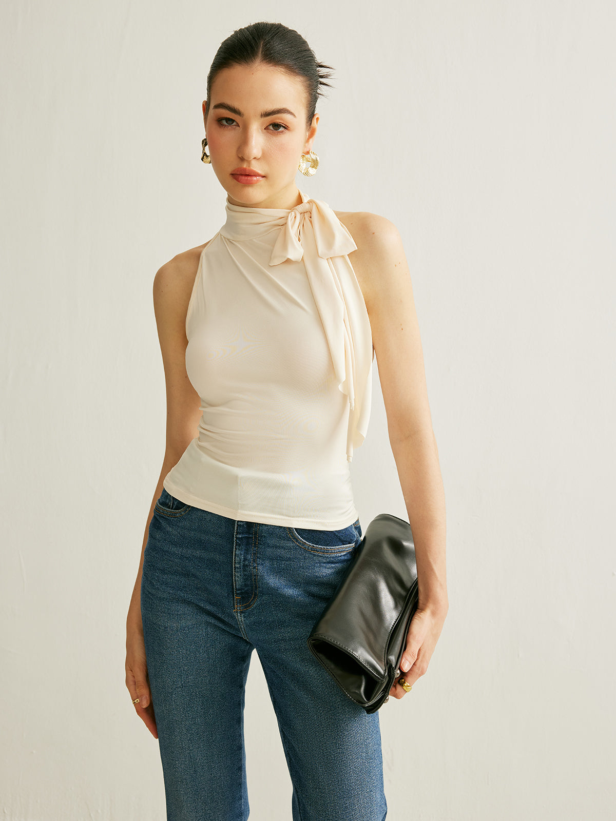 Haut dos nu à nouer