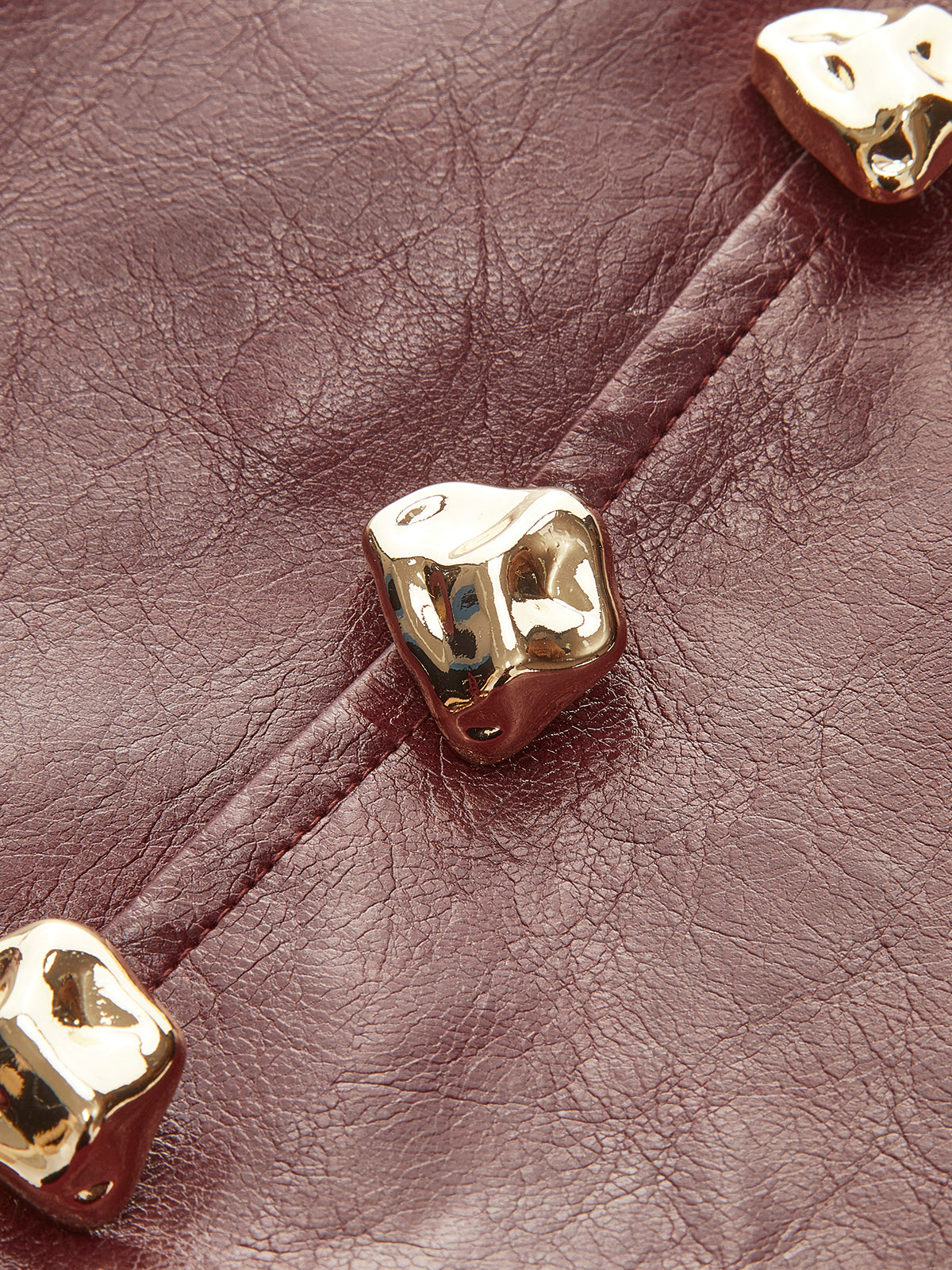 Minirock mit Falten aus Kunstleder