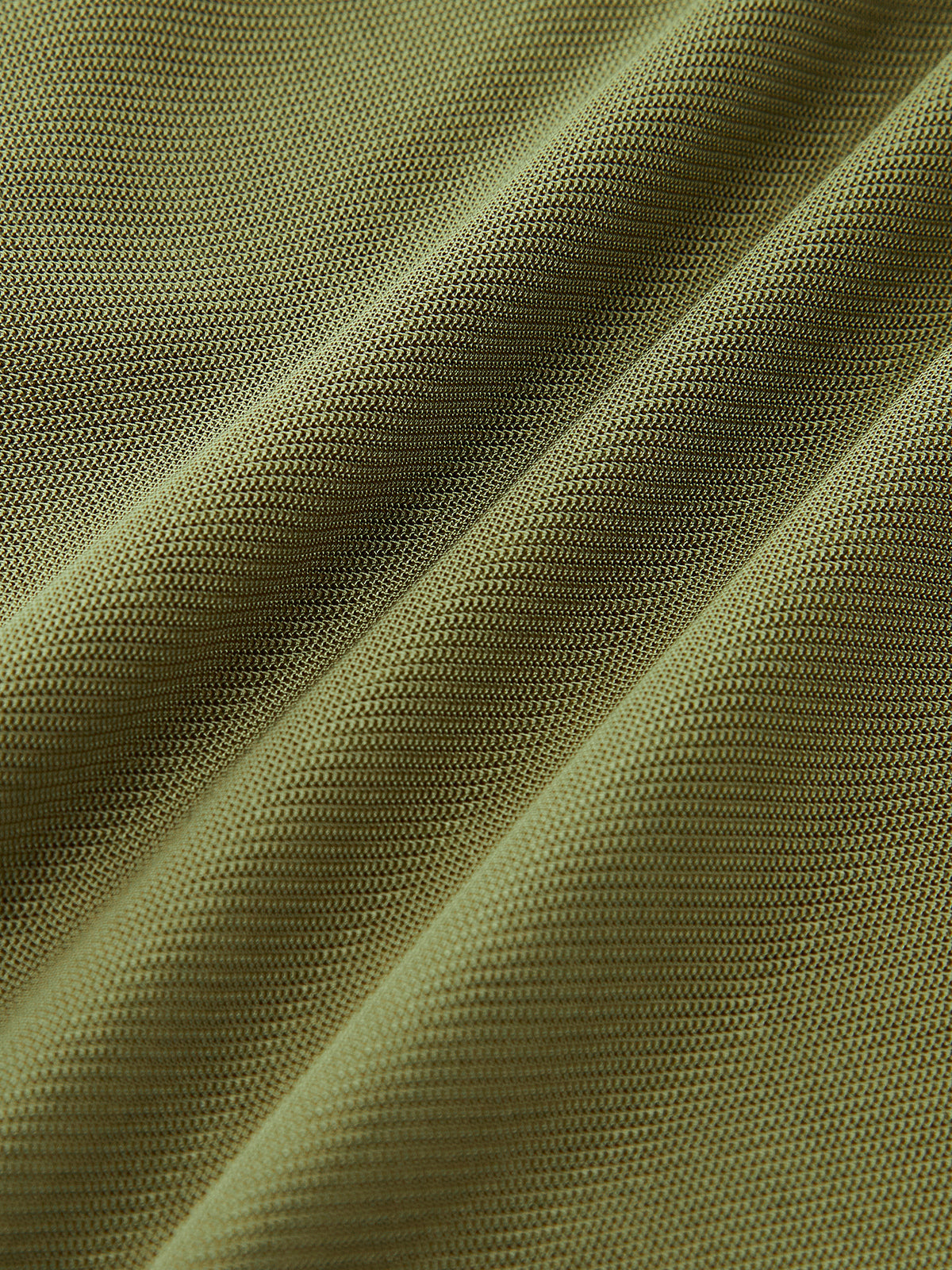 Robe asymétrique en maille à ourlet froncé
