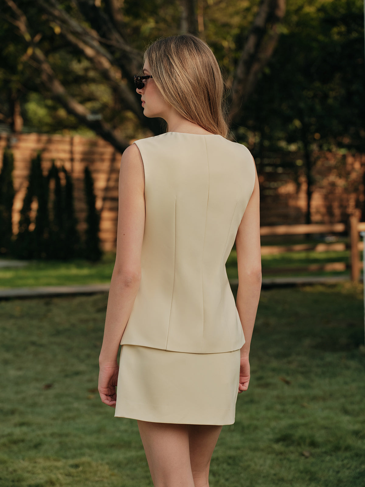 Elegante Knopf-Split-Weste