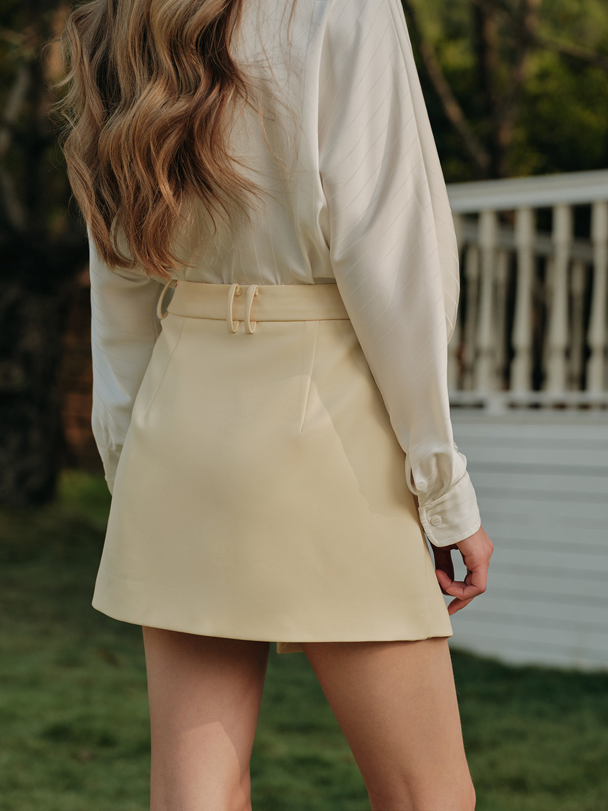 Asymmetrischer Wickelrock mit hohem Bund