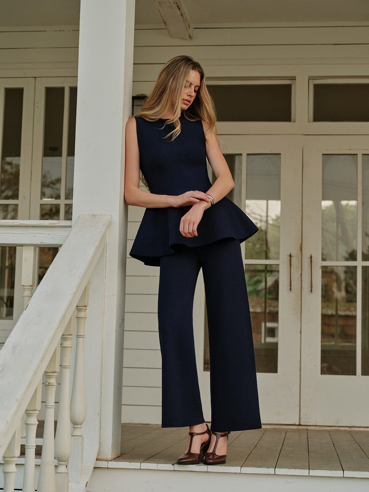 Ärmelloses Stricktop mit ausgestelltem Saum