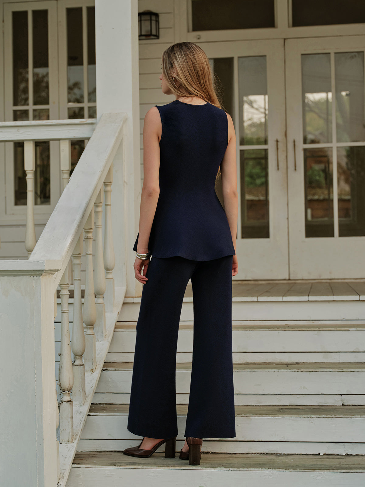 Ärmelloses Stricktop mit ausgestelltem Saum