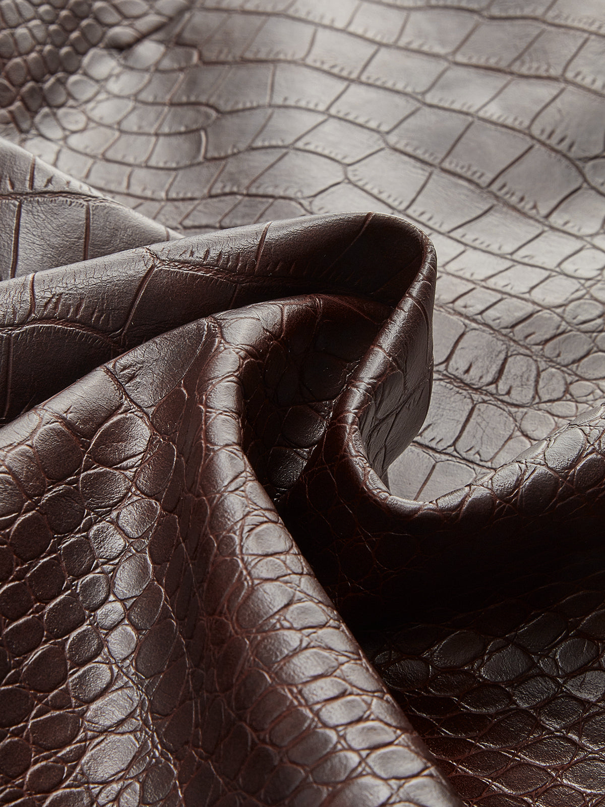 Minirock mit hohem Bund und Krokodilmuster