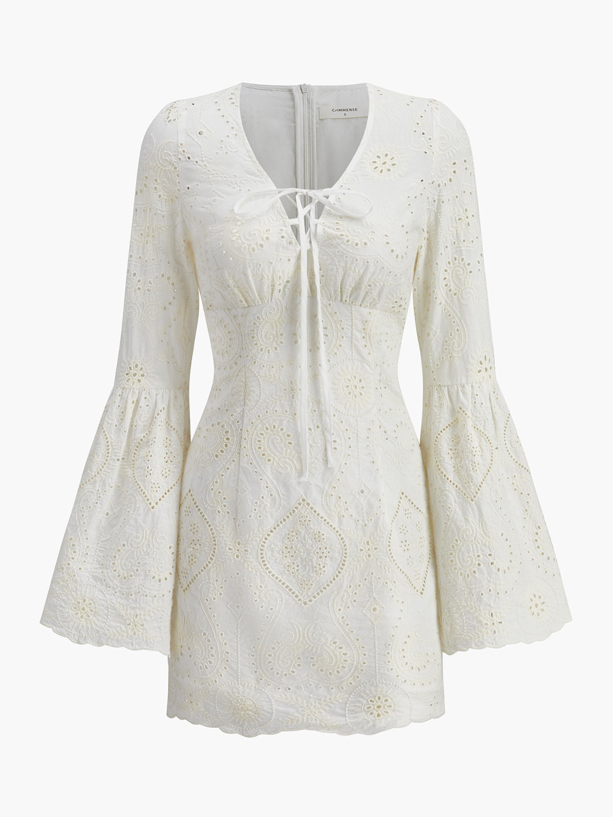 Robe bohème semi-transparente à lacets