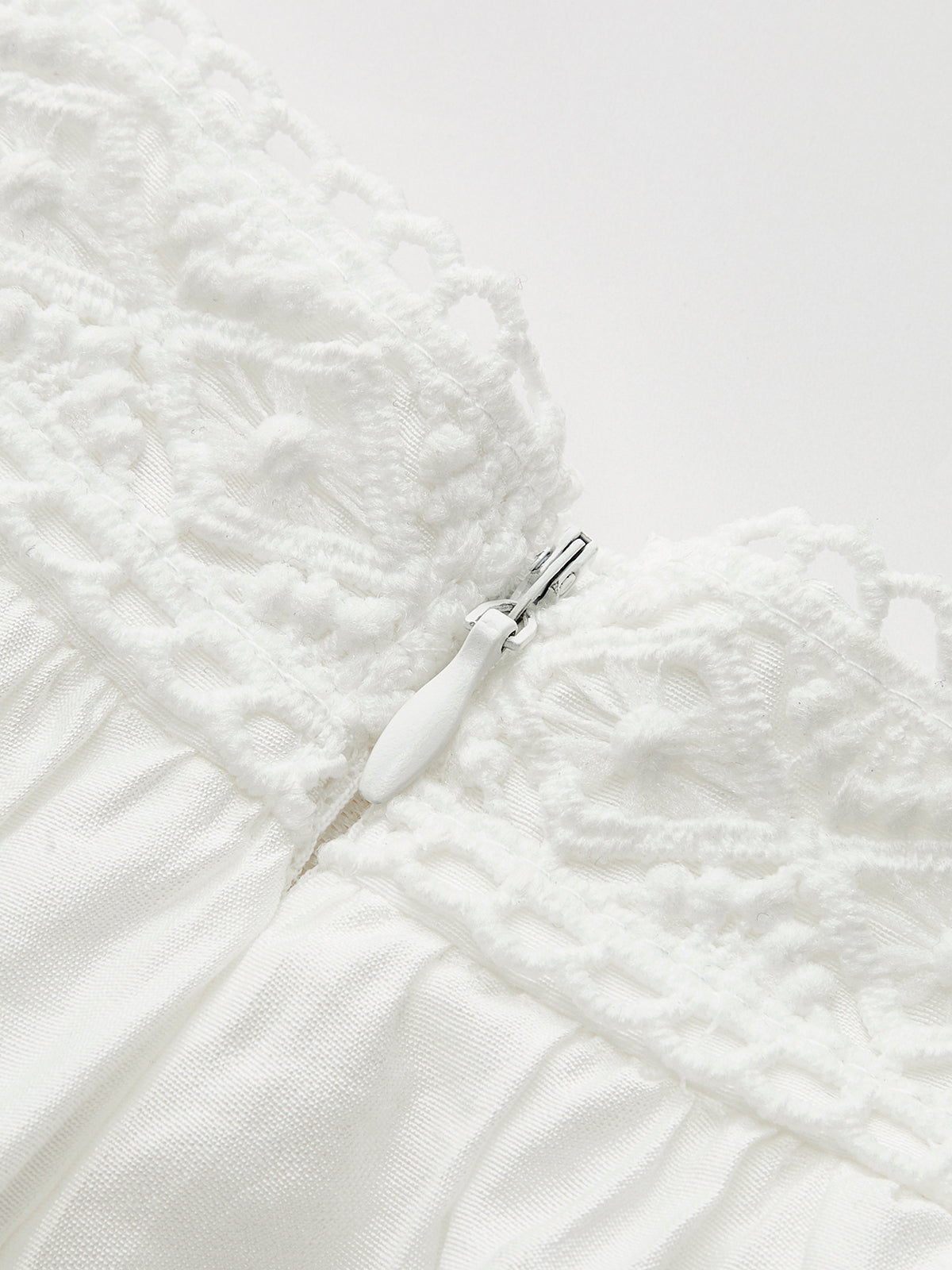 Jupe étagée à bordure en dentelle