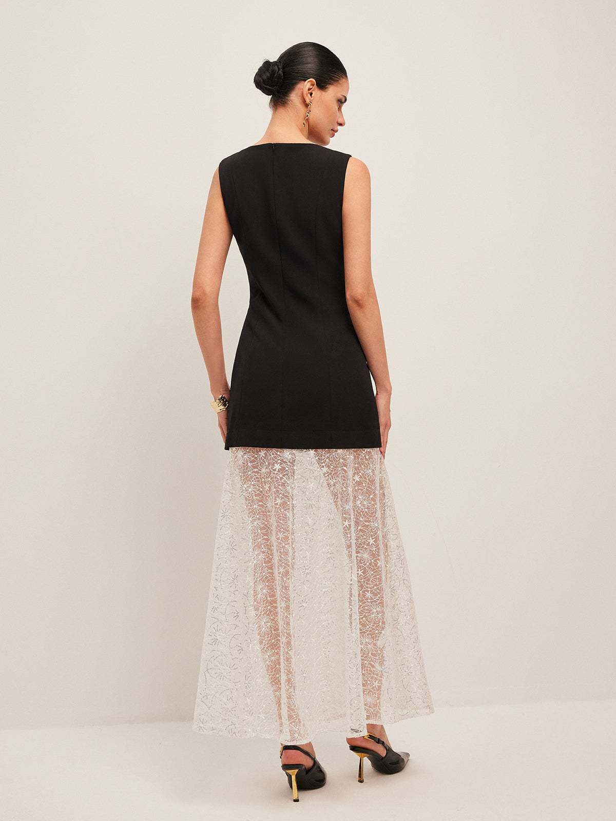 Robe sans manches à panneaux de dentelle transparente
