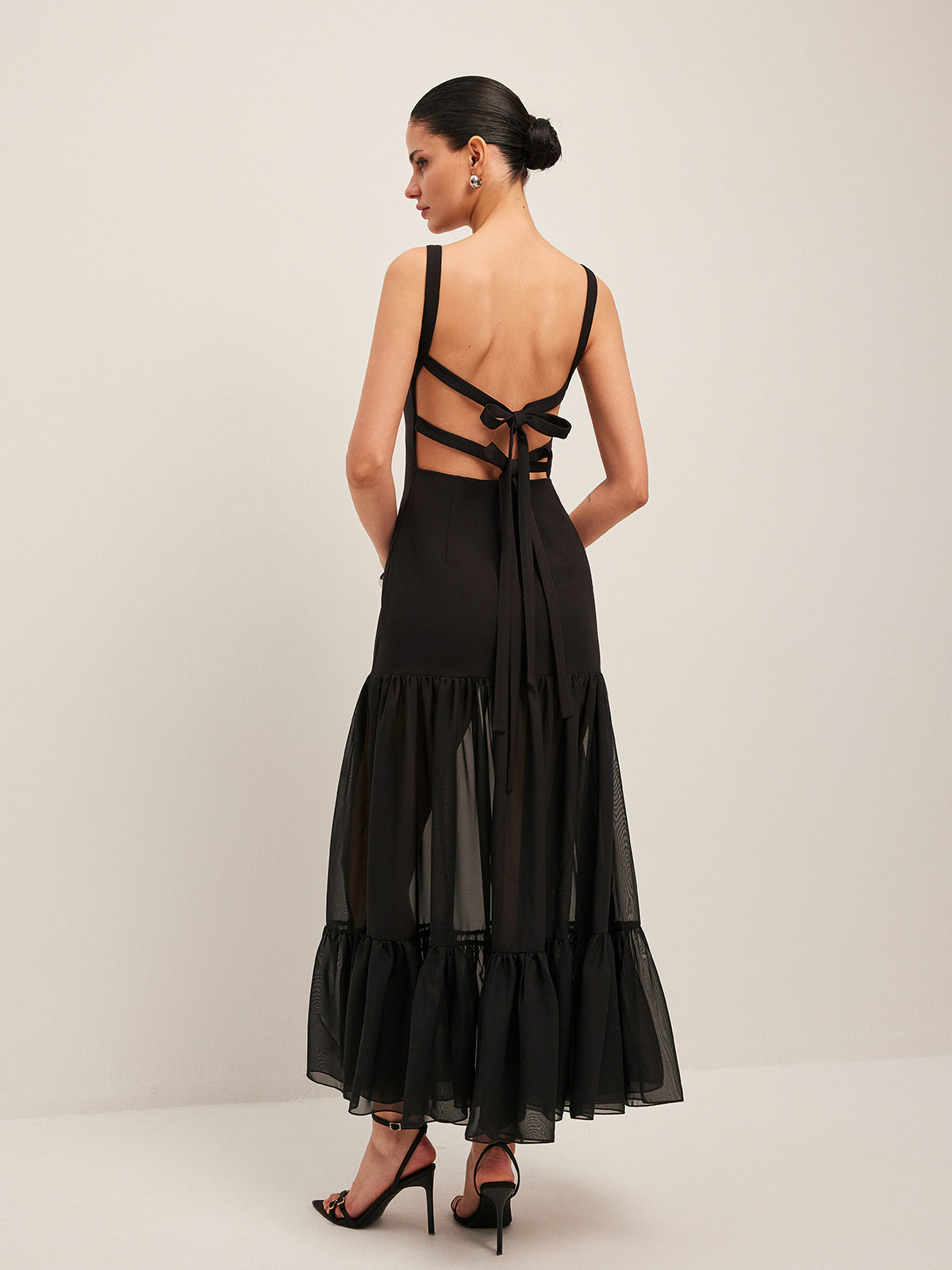 Robe à Volants avec Ourlet à Panneau Transparent et Nœud au Dos