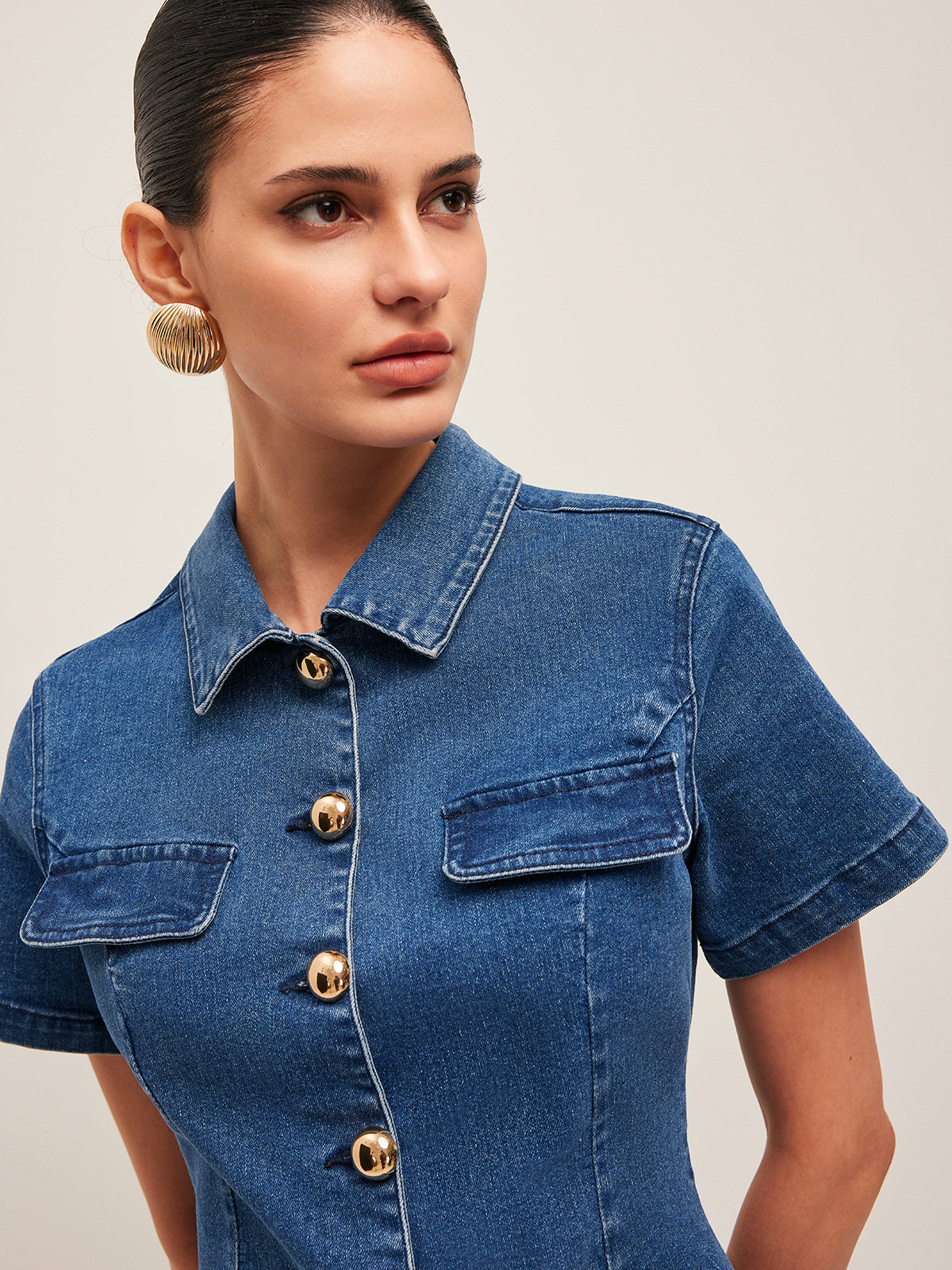 Jeanskleid mit Knöpfen
