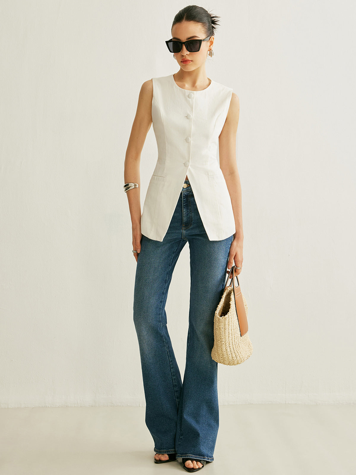 Ärmellose Weste mit Knopfdetails