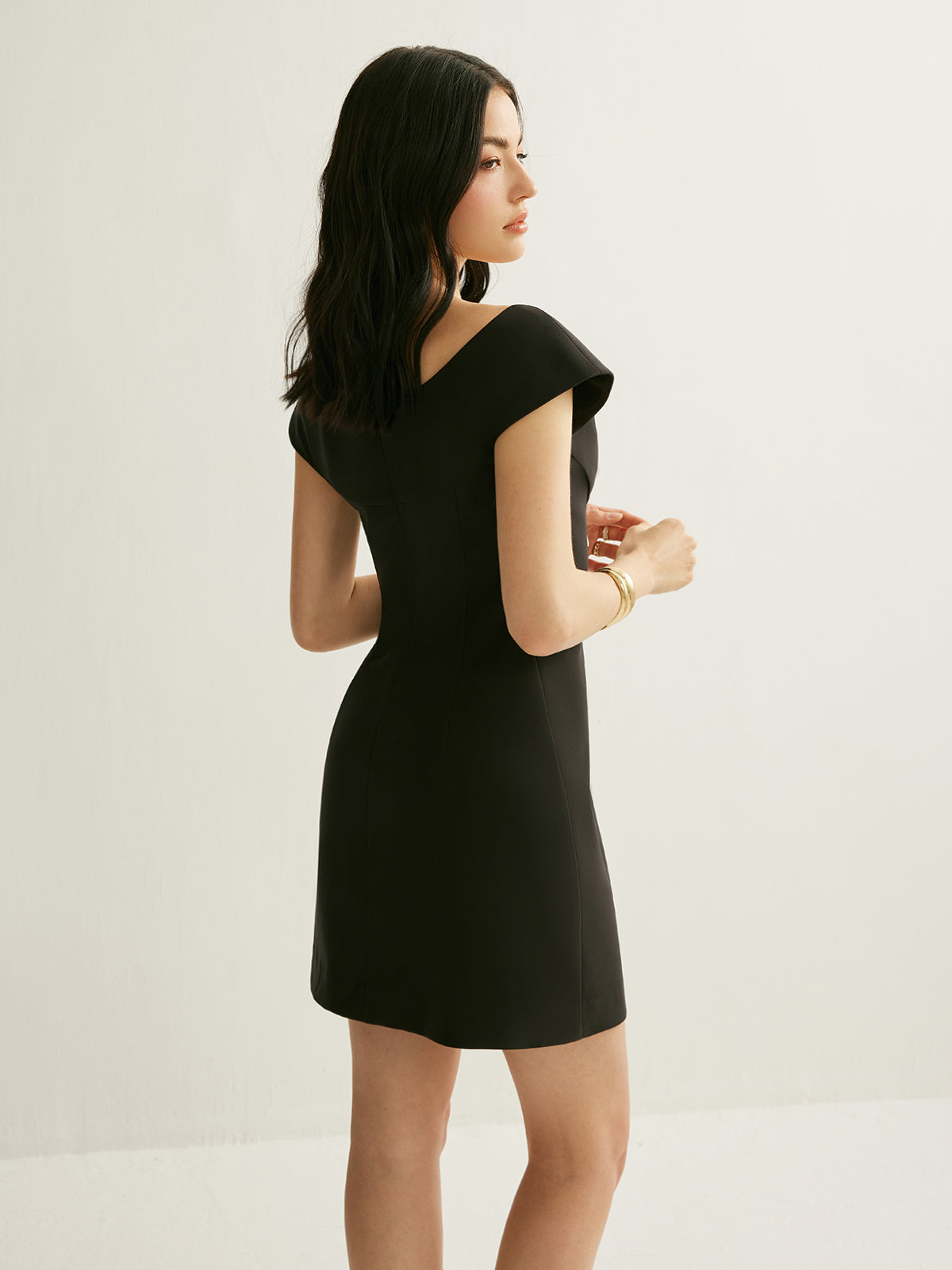 Kleid mit Farbblock und Schleifendetail