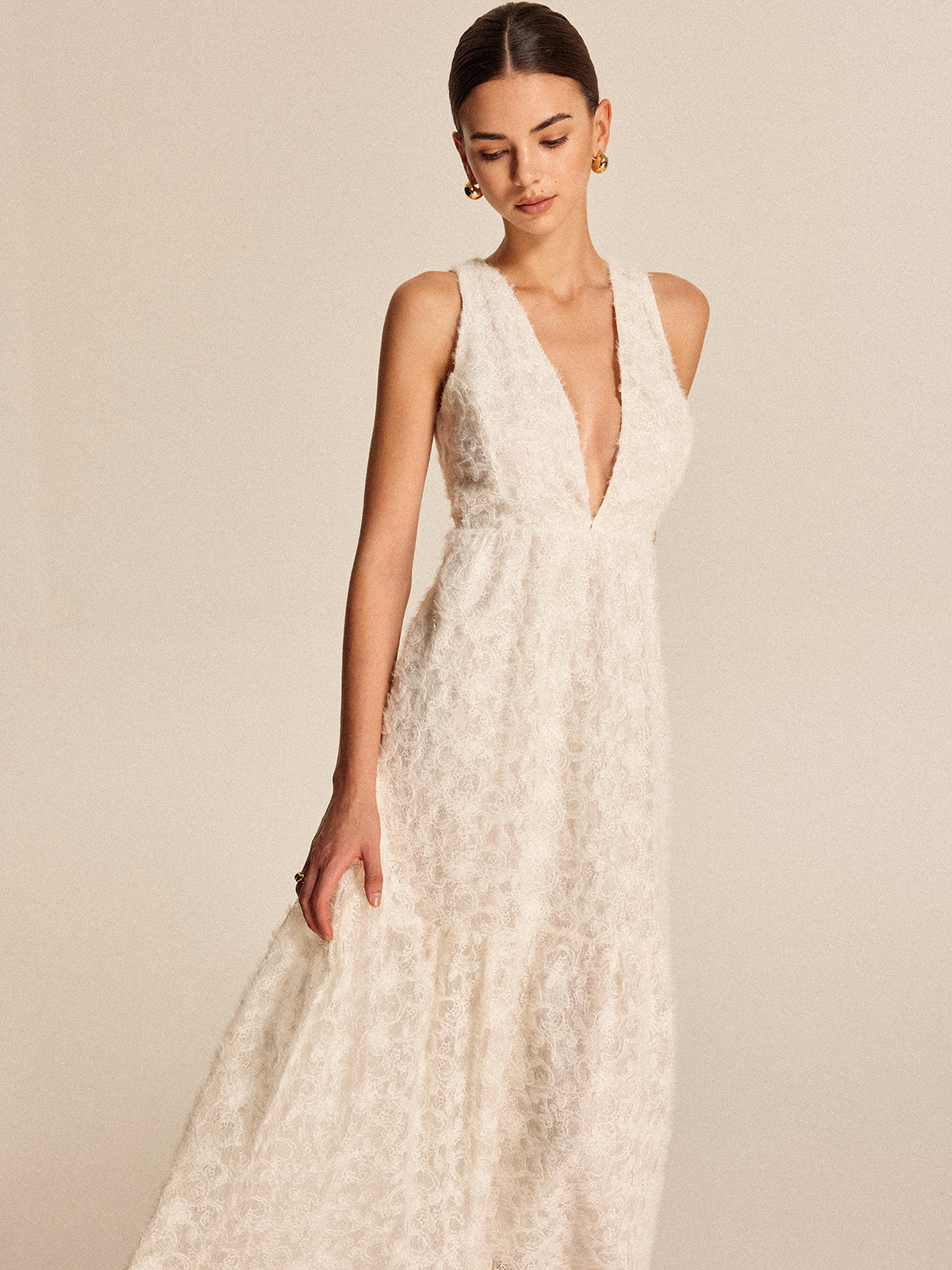 Robe bohème en dentelle à décolleté plongeant