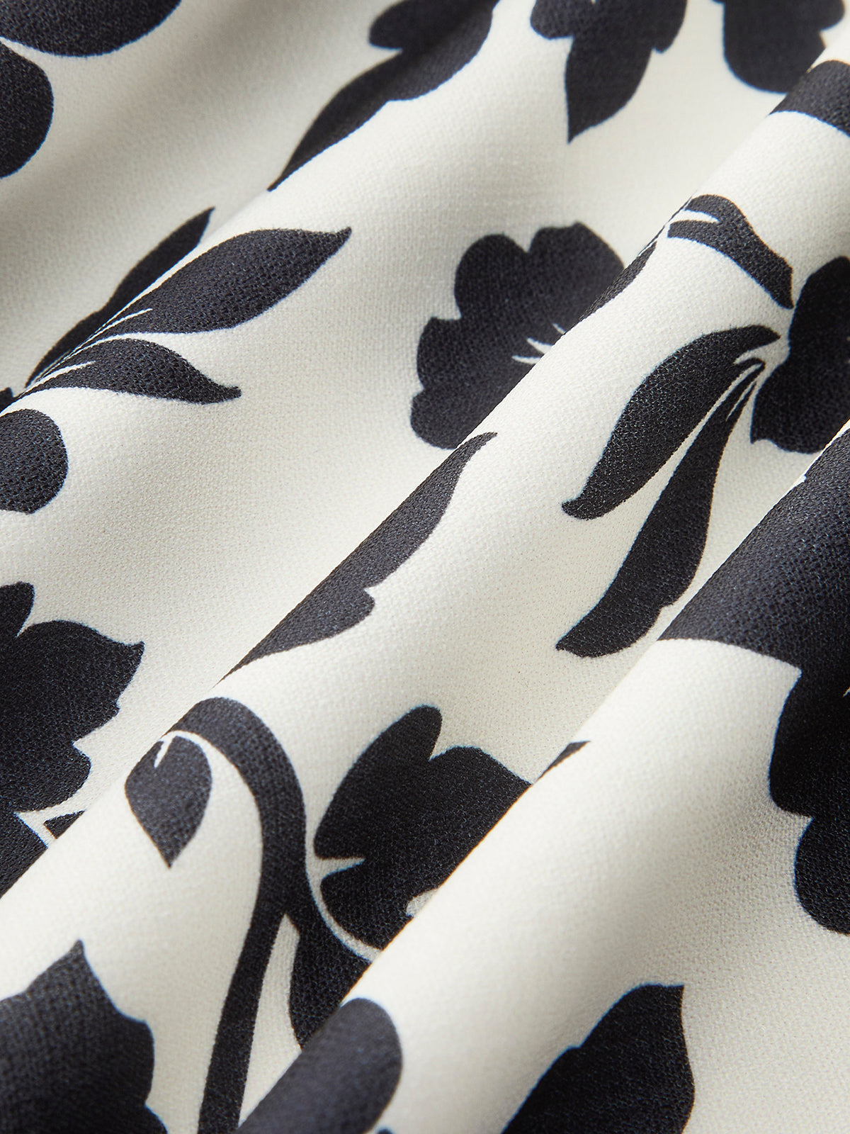 Robe nuisette à col carré fleuri