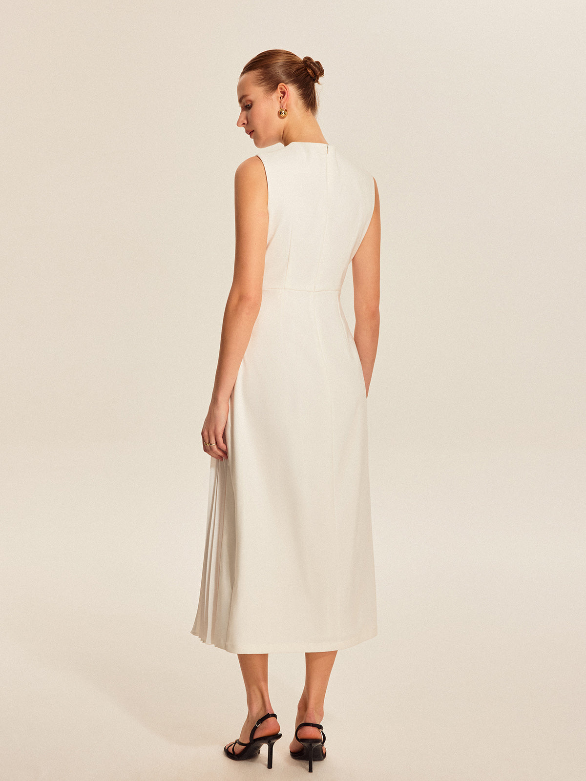 Sleeveless Pleated Dress
