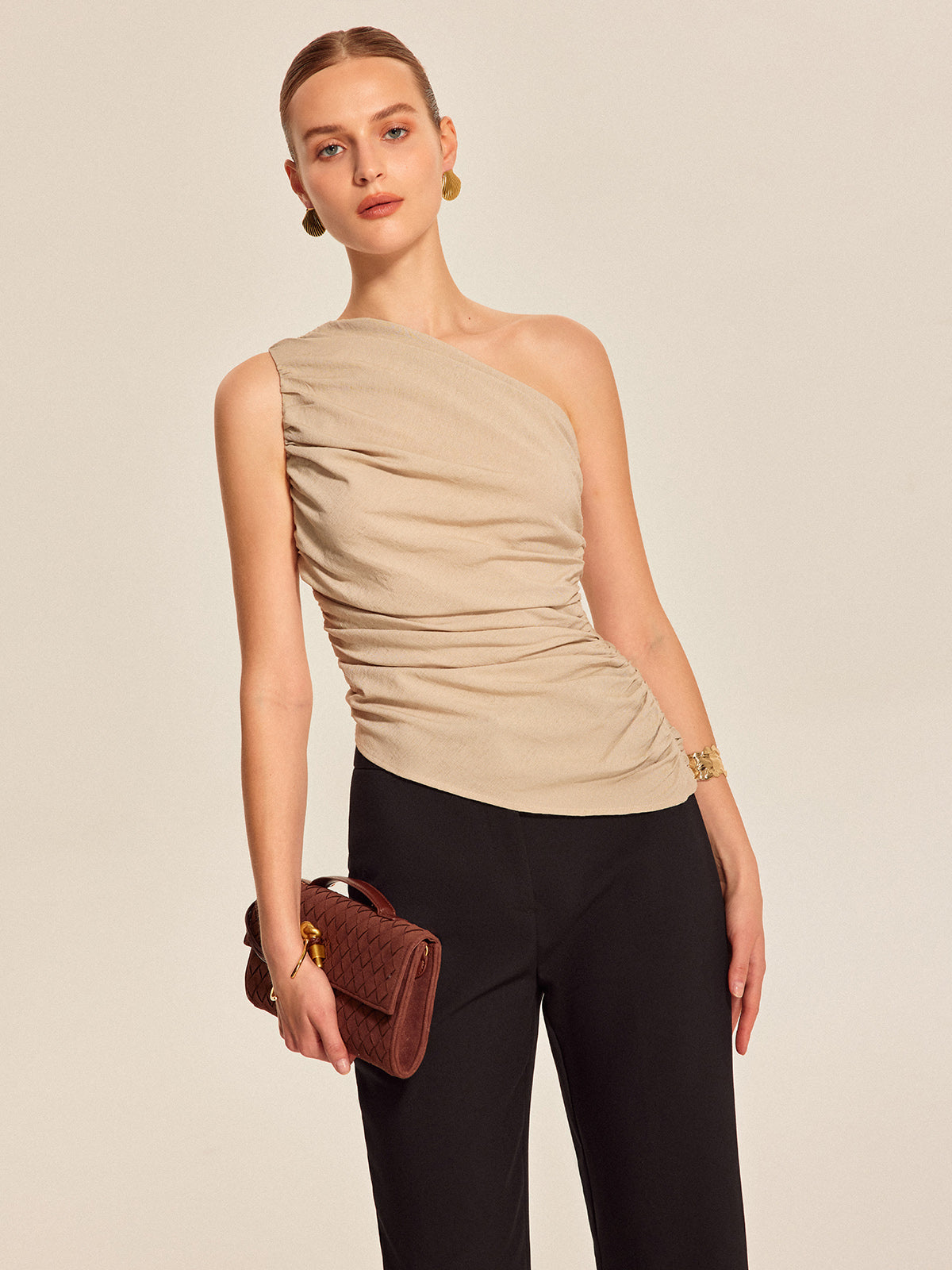 Gerüschtes One-Shoulder-Top mit seitlicher Raffung