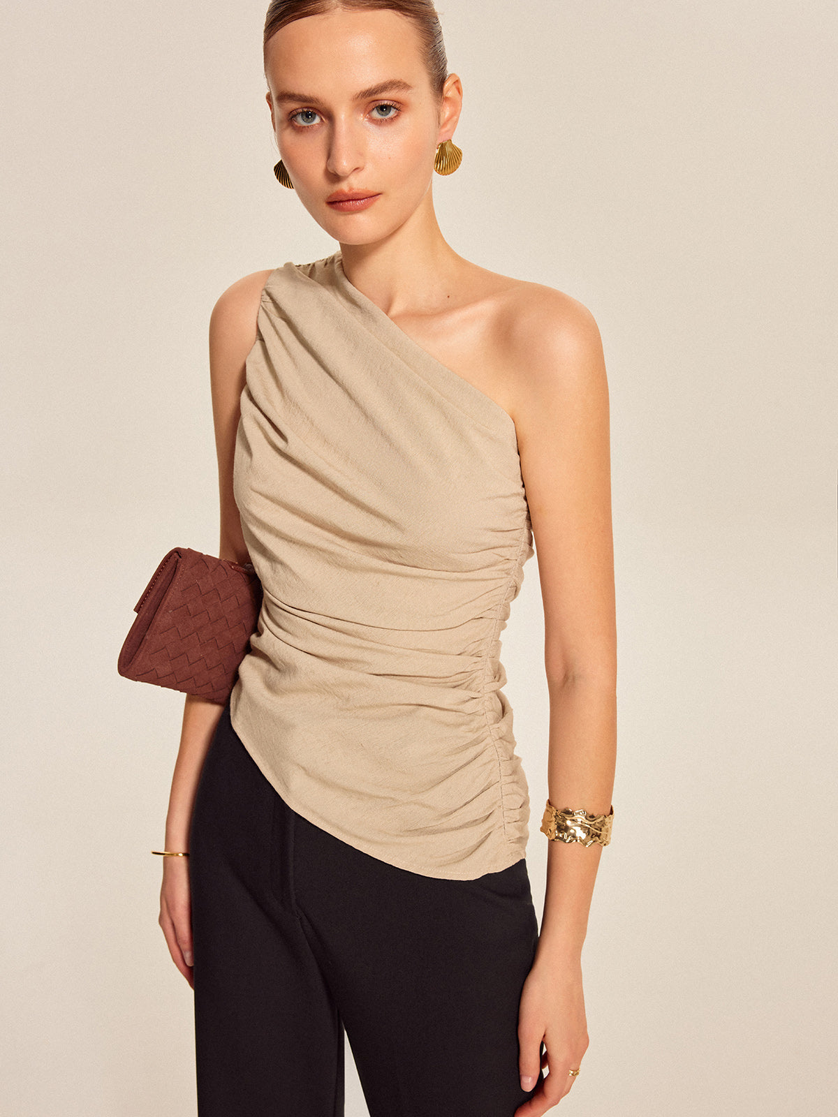 Gerüschtes One-Shoulder-Top mit seitlicher Raffung