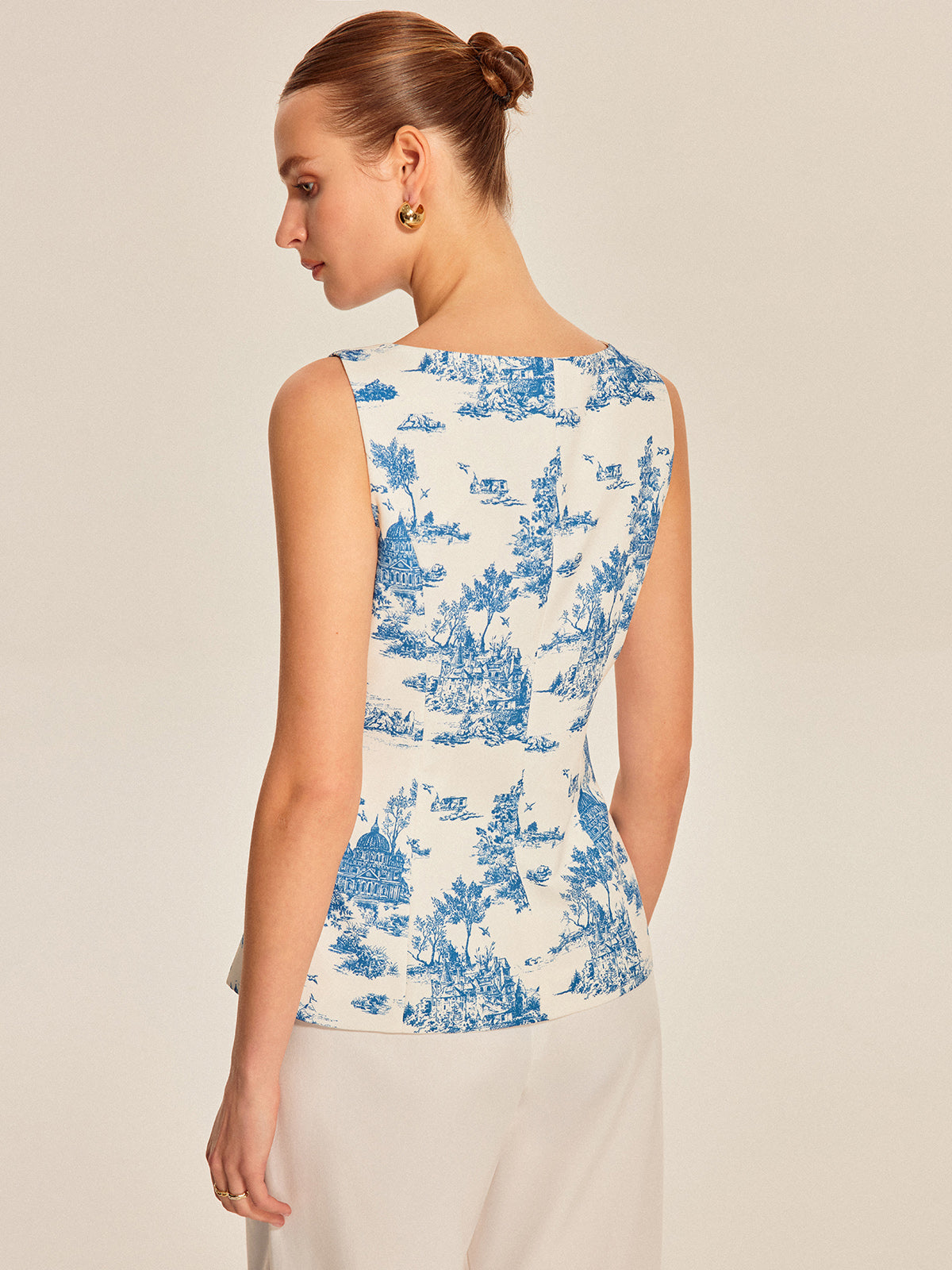 Bedrucktes ärmelloses Top mit geschlitztem Saum
