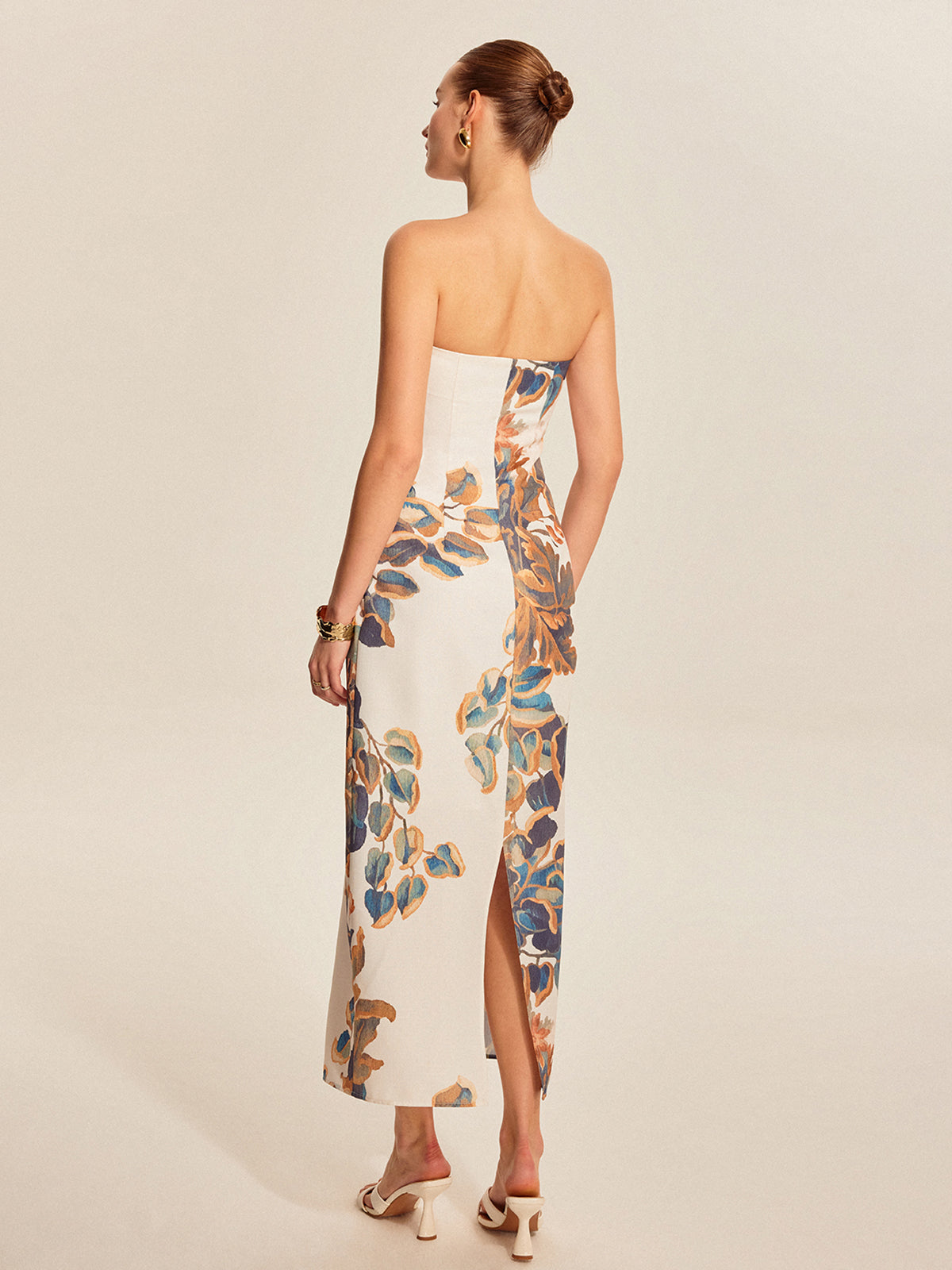 Trägerloses Kleid mit Blumenmuster
