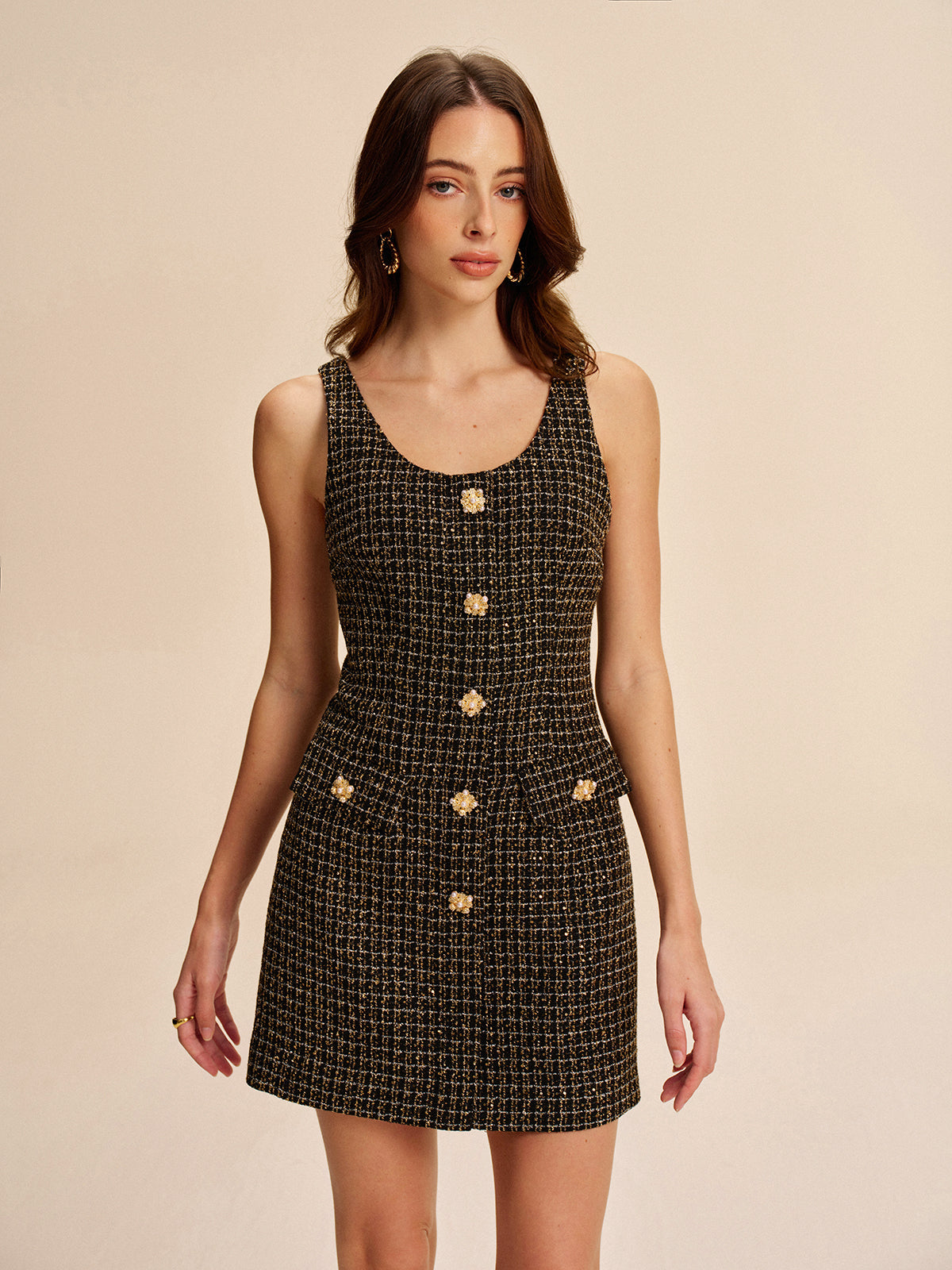 Ärmelloses Tweedkleid mit Knöpfen