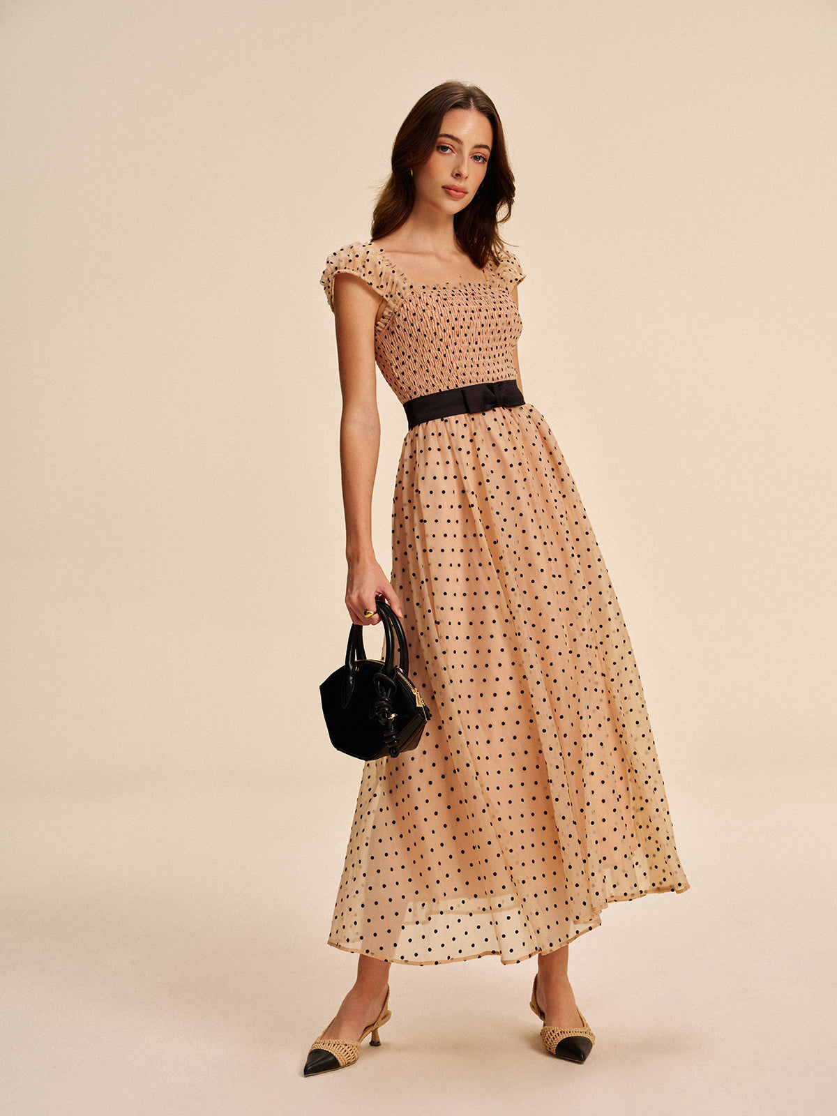 Gepunktetes Kleid mit abnehmbarem Gürtel