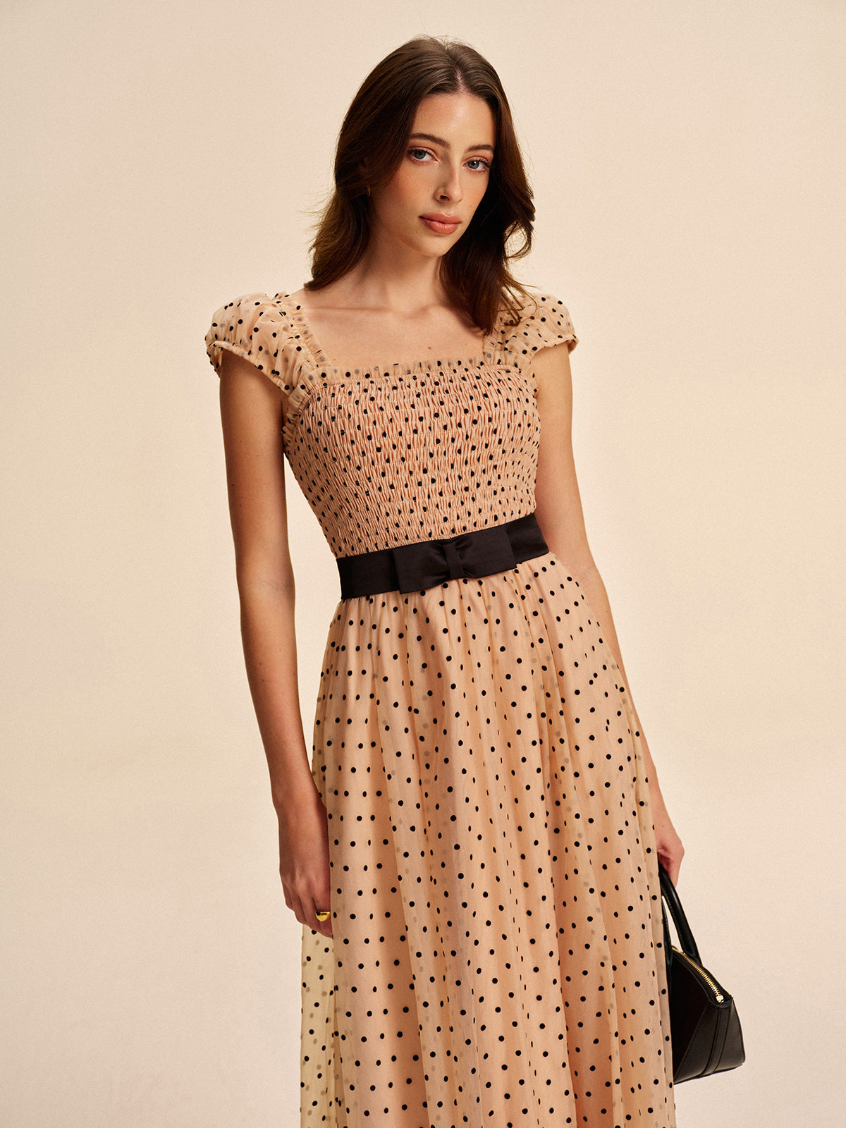 Gepunktetes Kleid mit abnehmbarem Gürtel