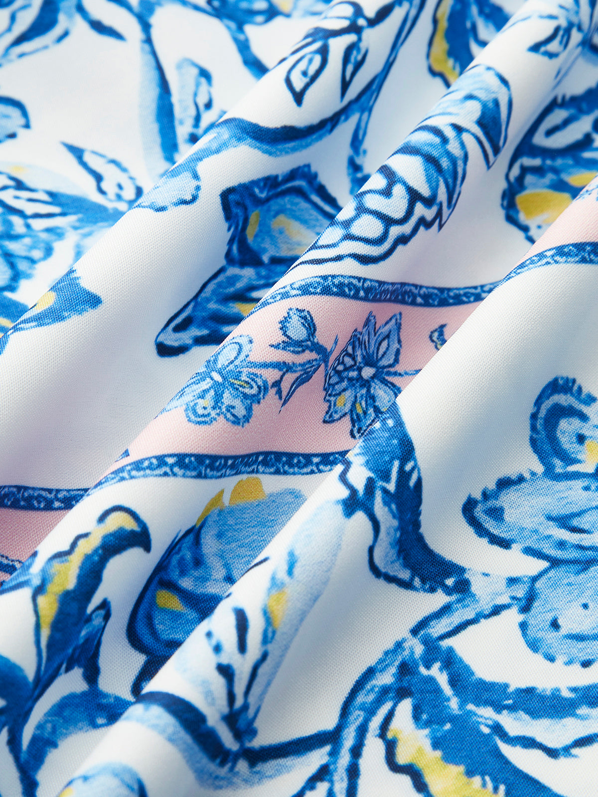 Kleid mit Blumenmuster und Bindeträgern
