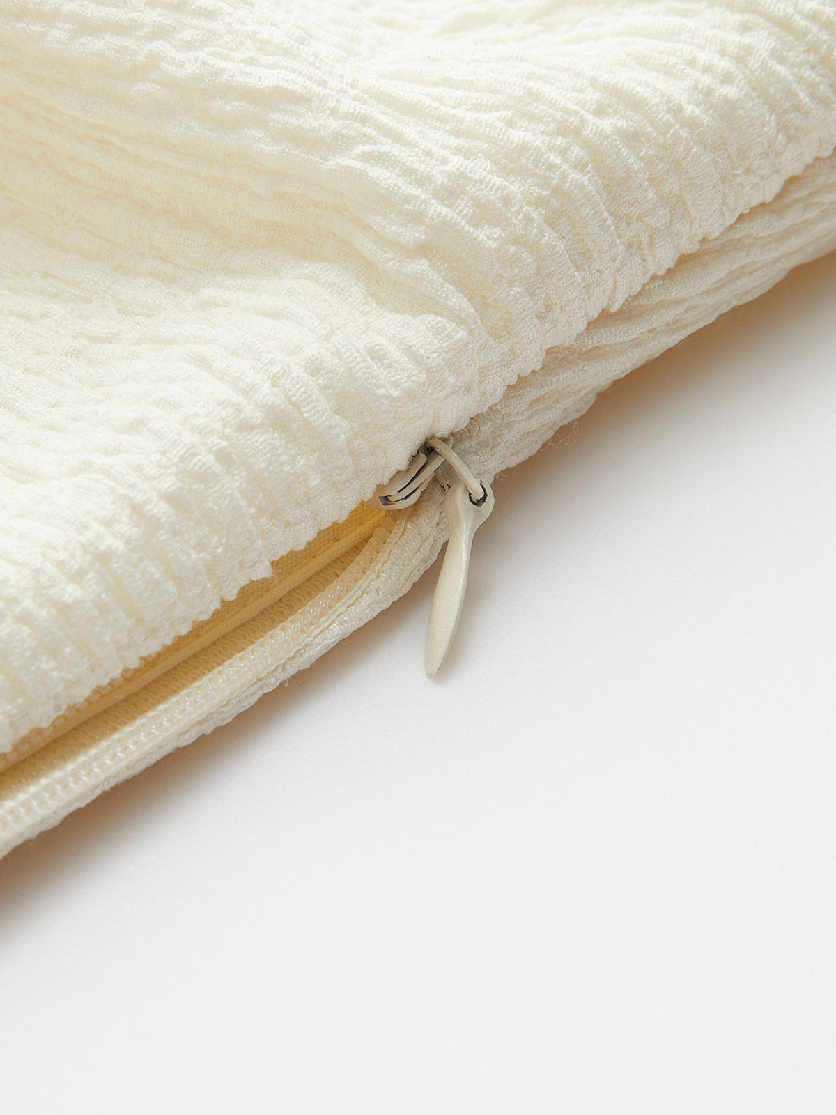 Haut sans manches à col en V et nœud sur le devant