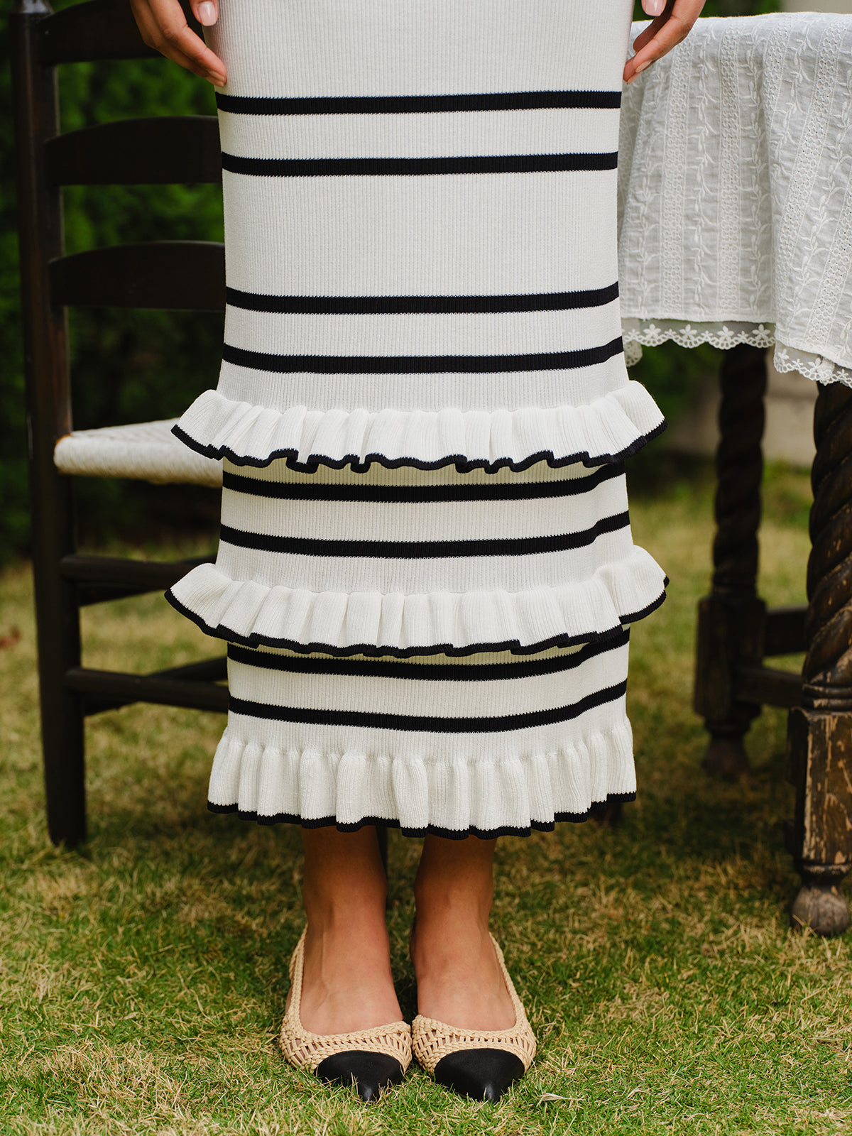 Gestreiftes gerafftes Pulloverkleid