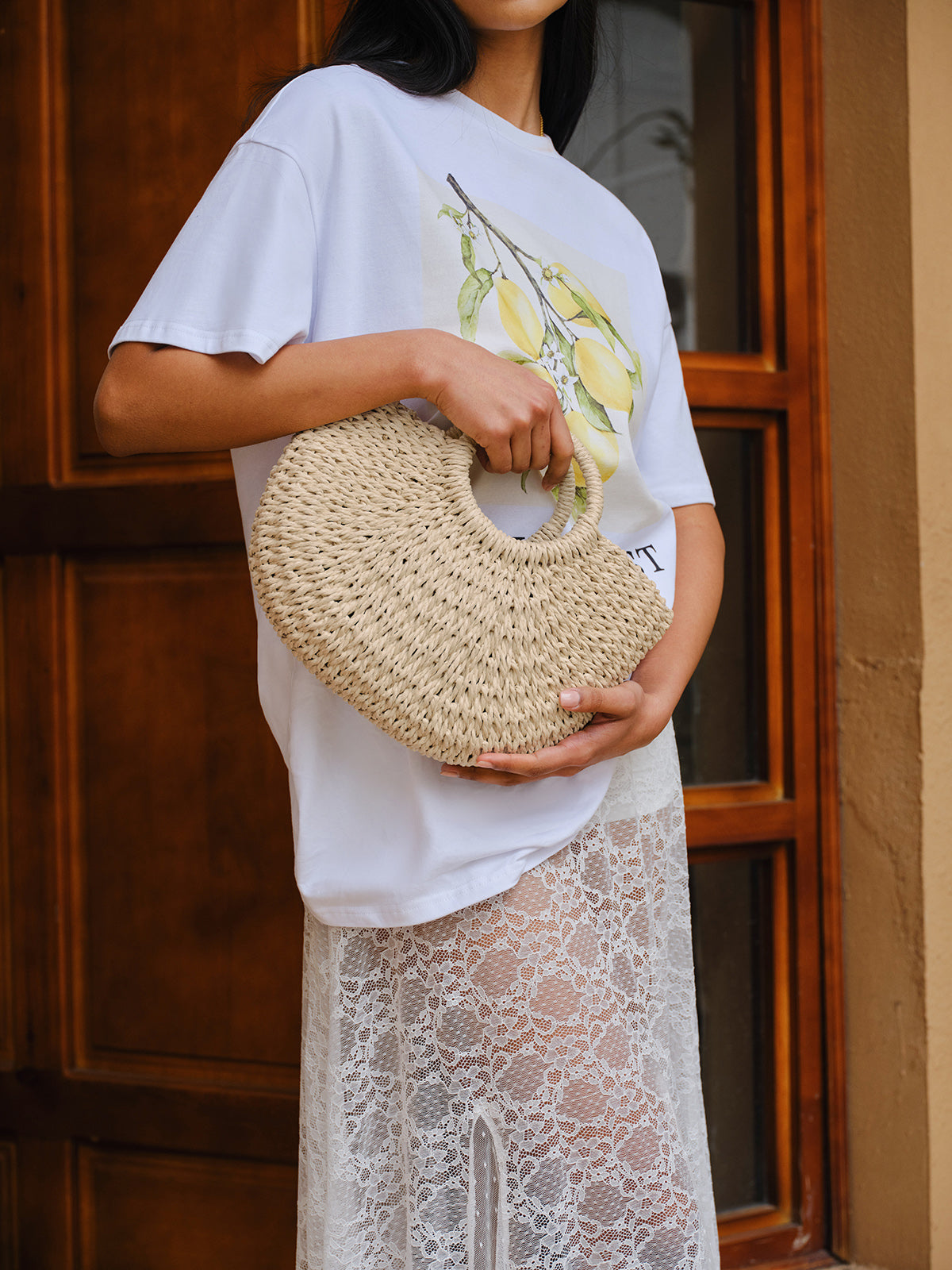 Sac cabas demi-lune en paille tressée