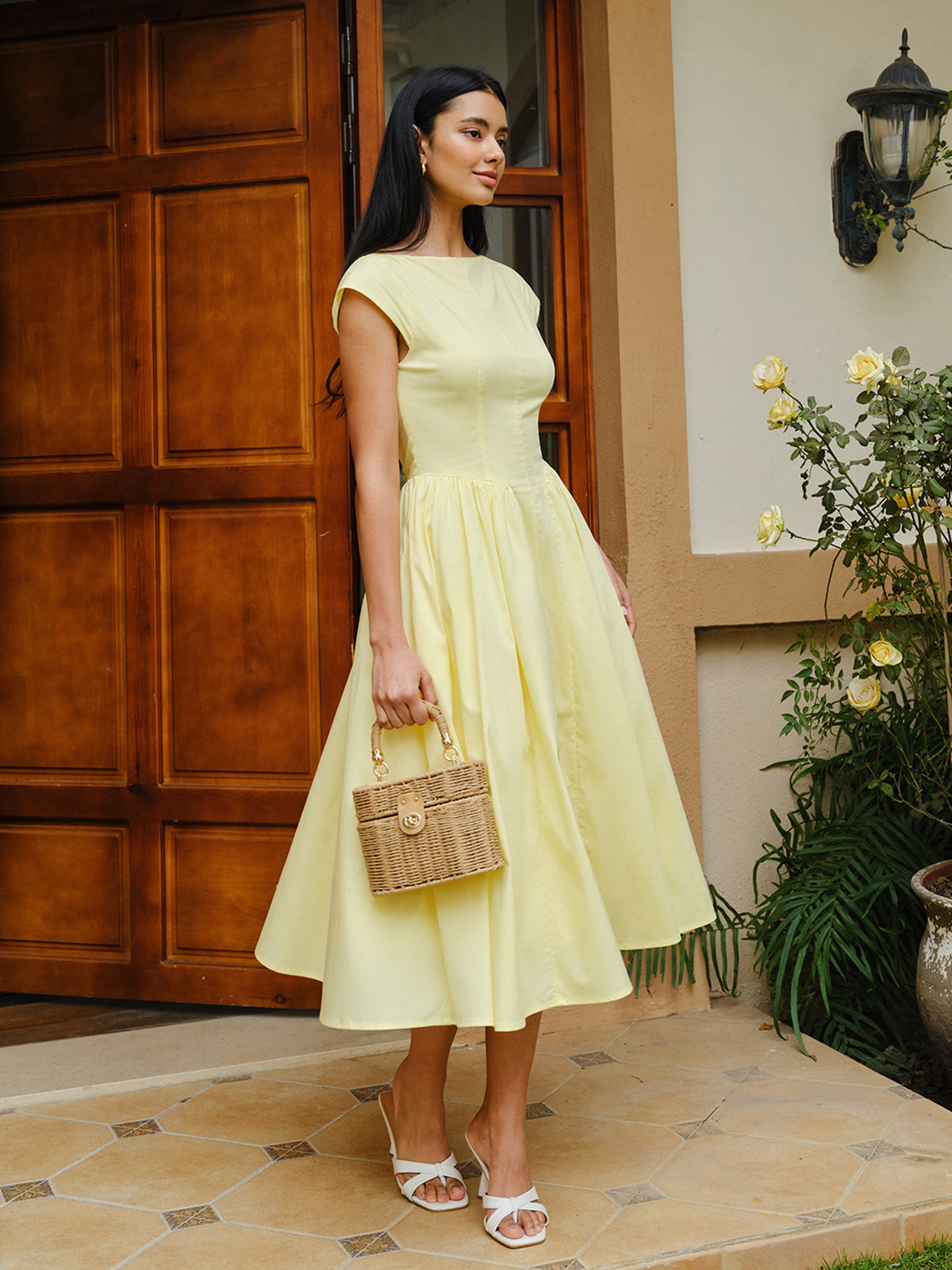 Gewebte Rattan-Boxtasche mit Drehverschluss