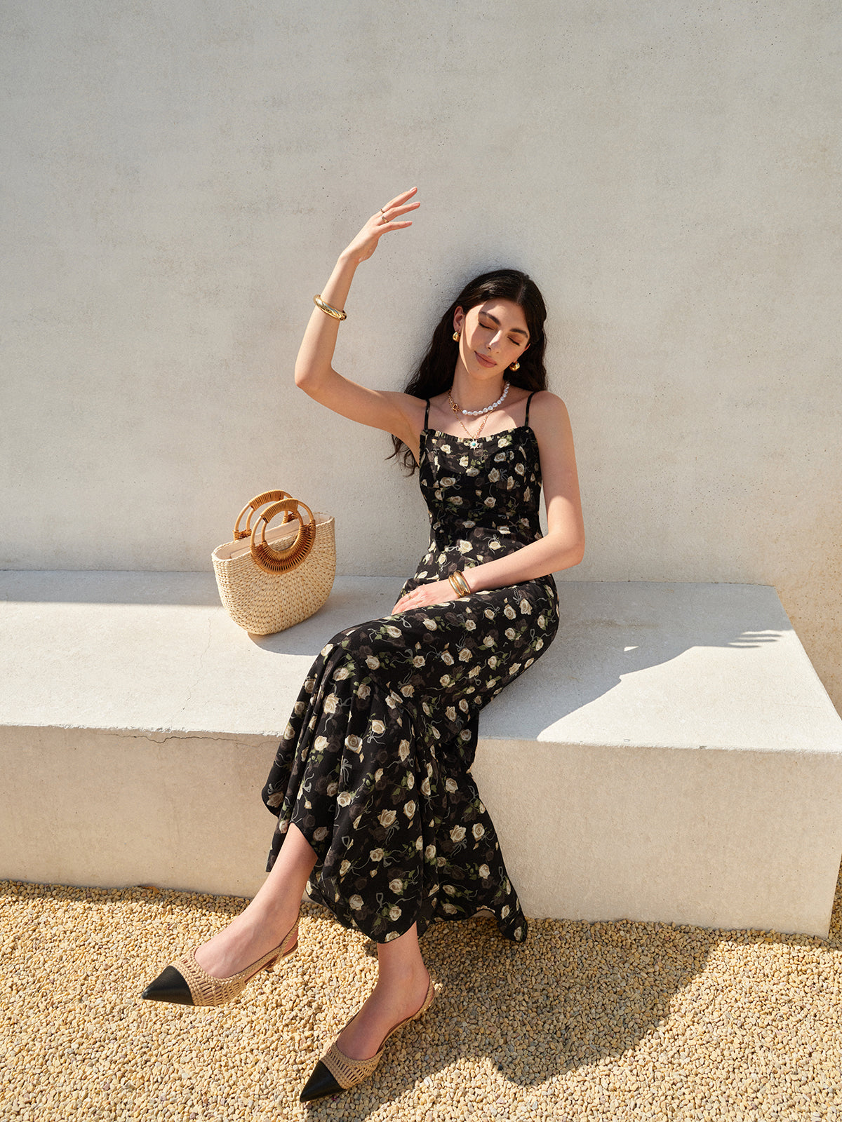Robe fleurie à ourlet volanté