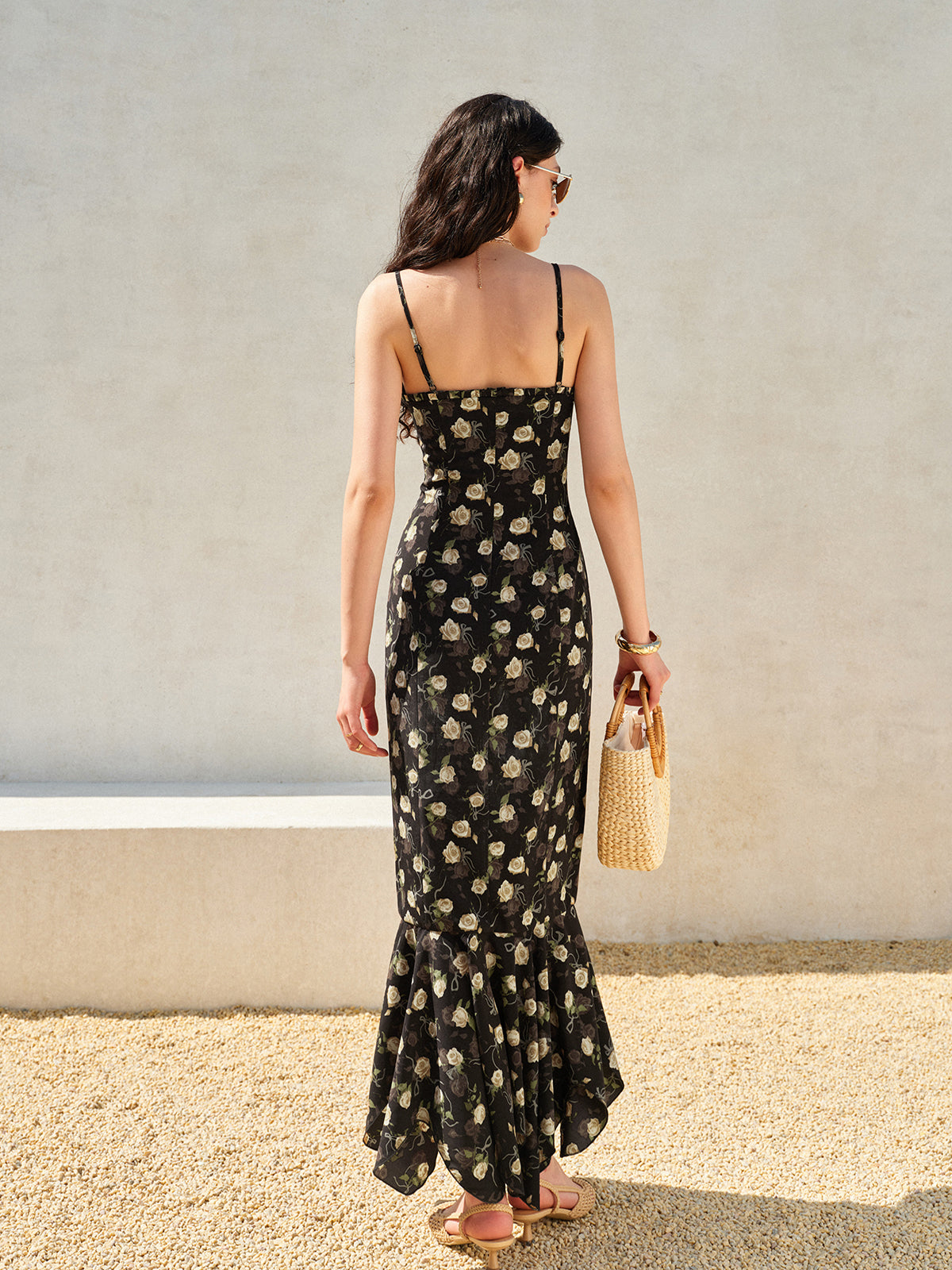 Robe fleurie à ourlet volanté