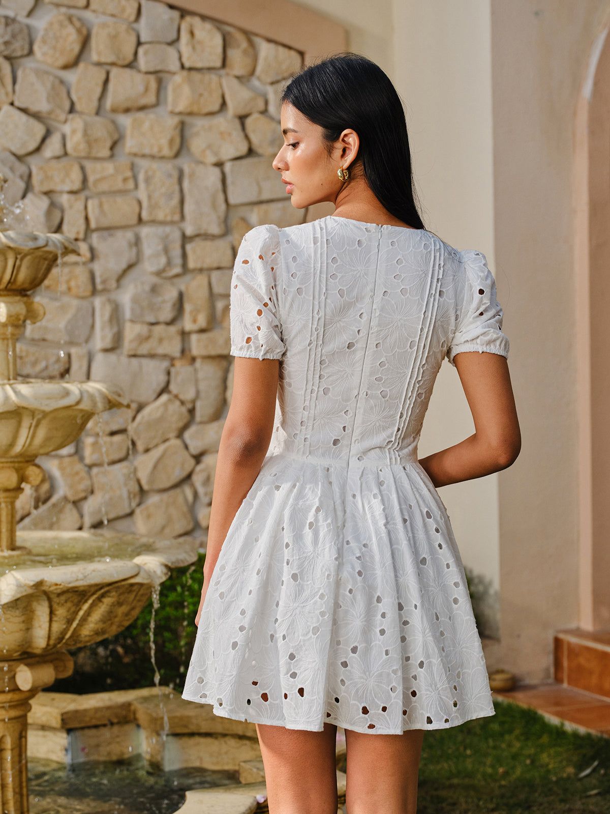Robe en Coton Brodé à Manches Bouffantes