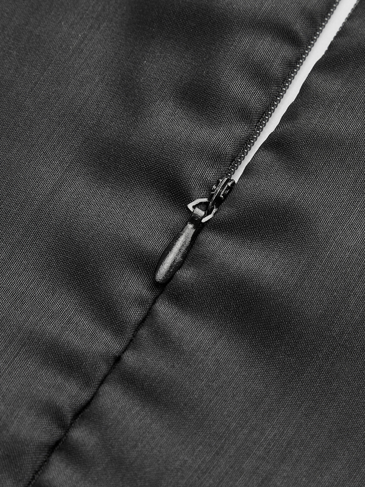 Robe à imprimé floral et nœud sur le devant