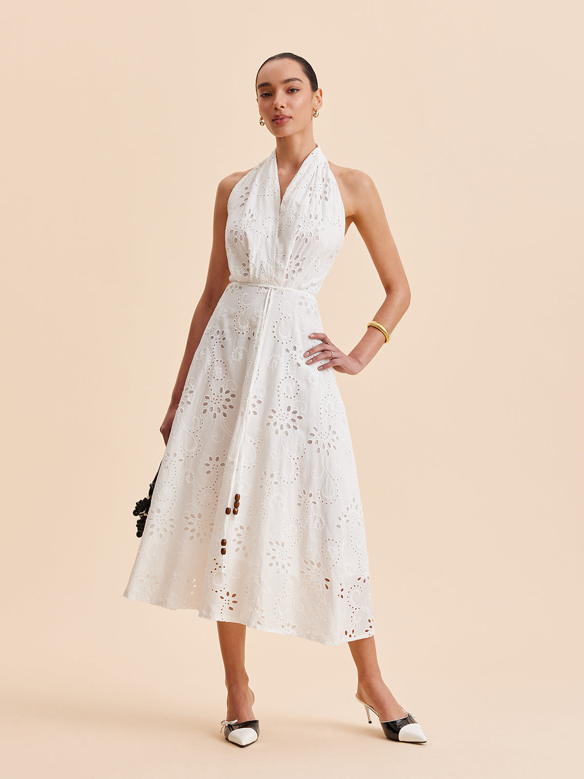 Neckholder-Midikleid mit Ösen und Gürtel