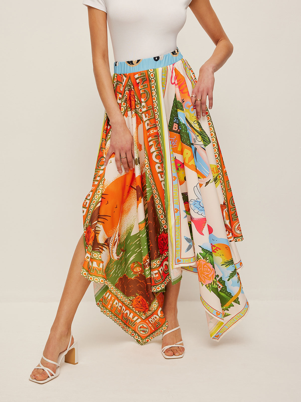 Rock mit bedrucktem asymmetrischem Saum