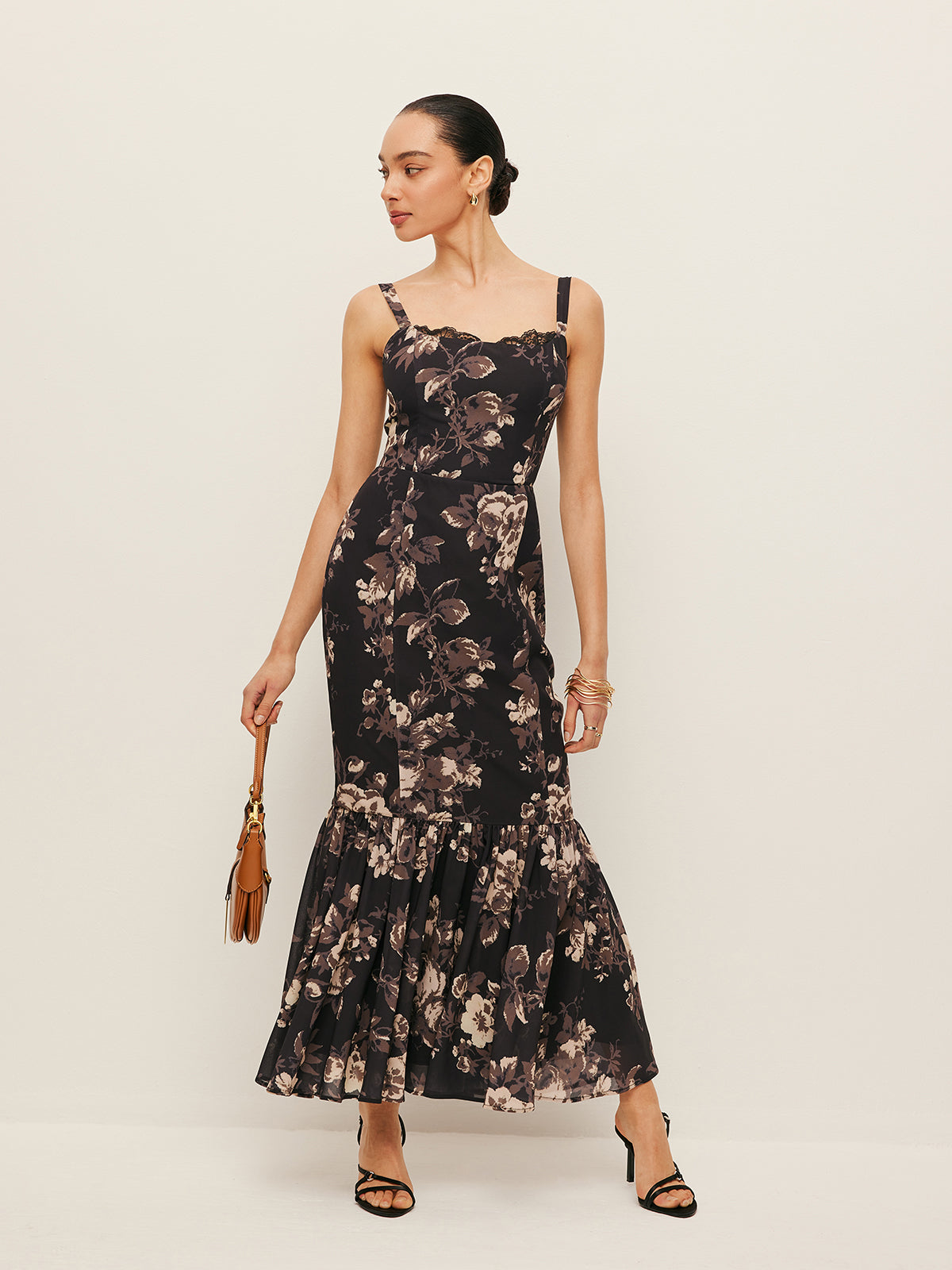 Chiffonkleid mit floralem Rüschensaum