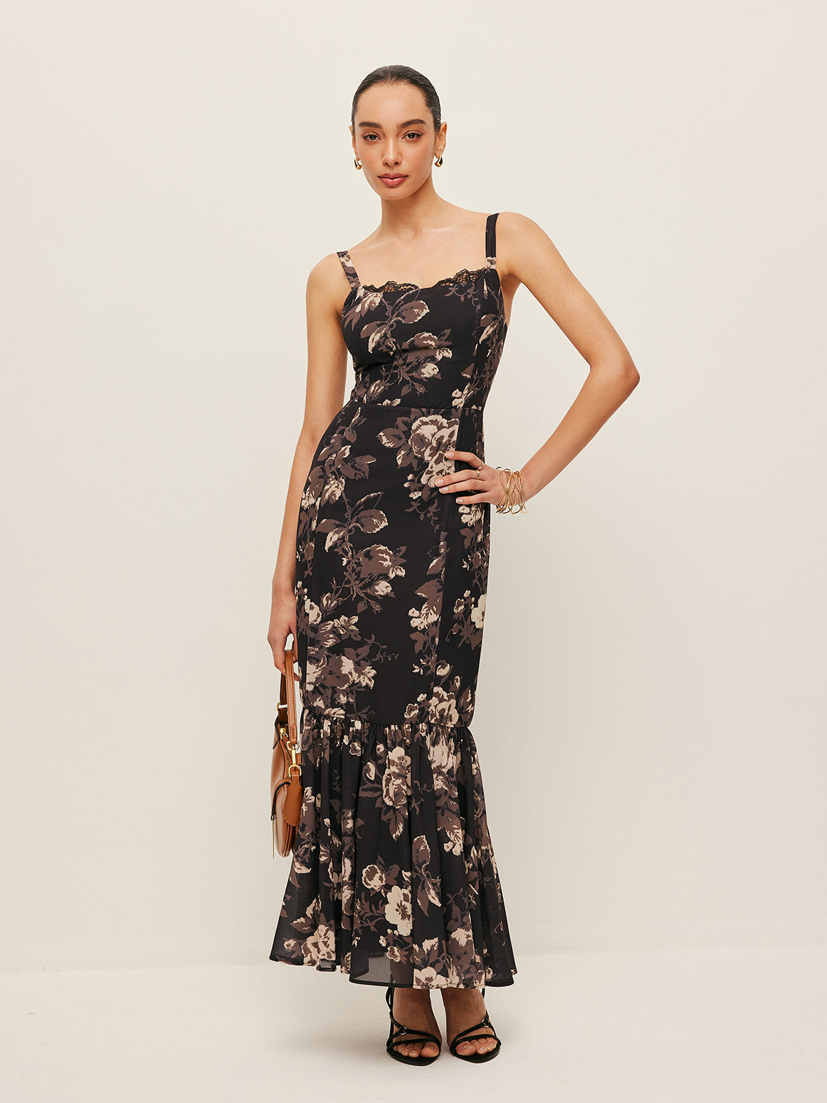 Chiffonkleid mit floralem Rüschensaum