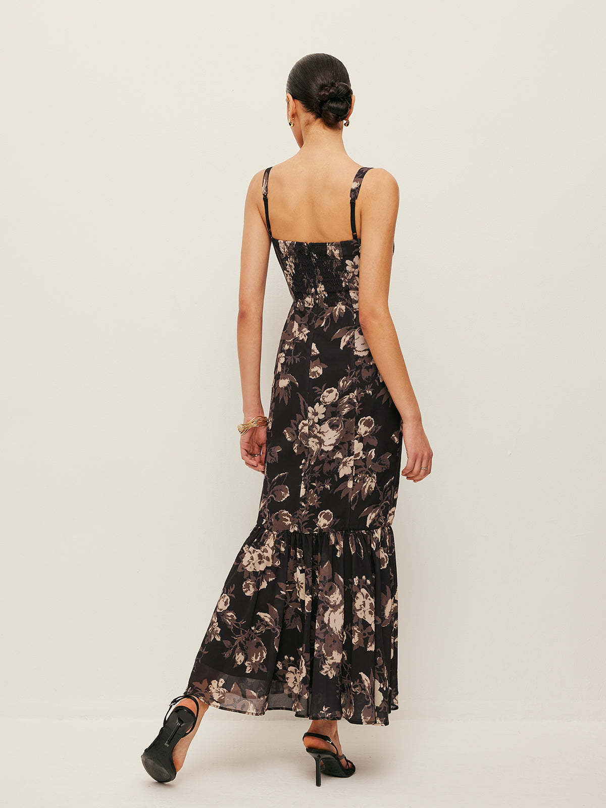 Chiffonkleid mit floralem Rüschensaum