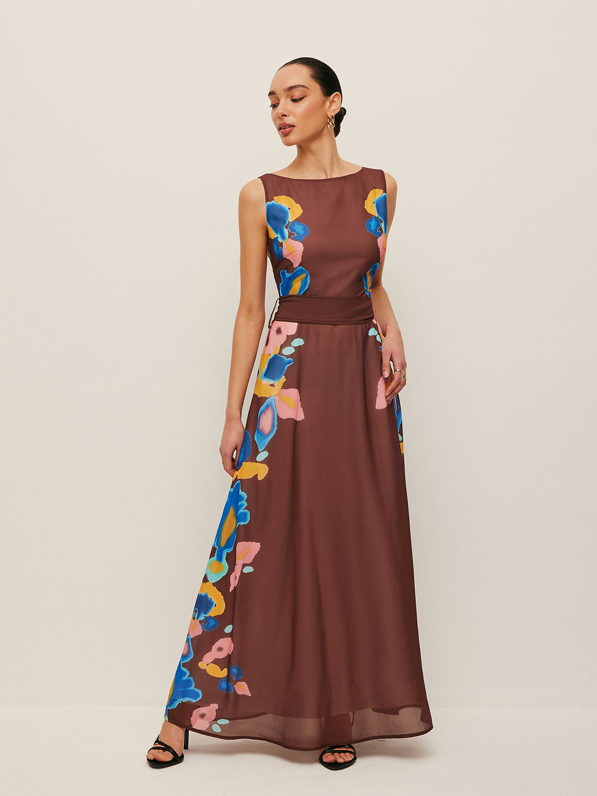 Bedrucktes Kleid mit V-Rücken und Schleifendetail