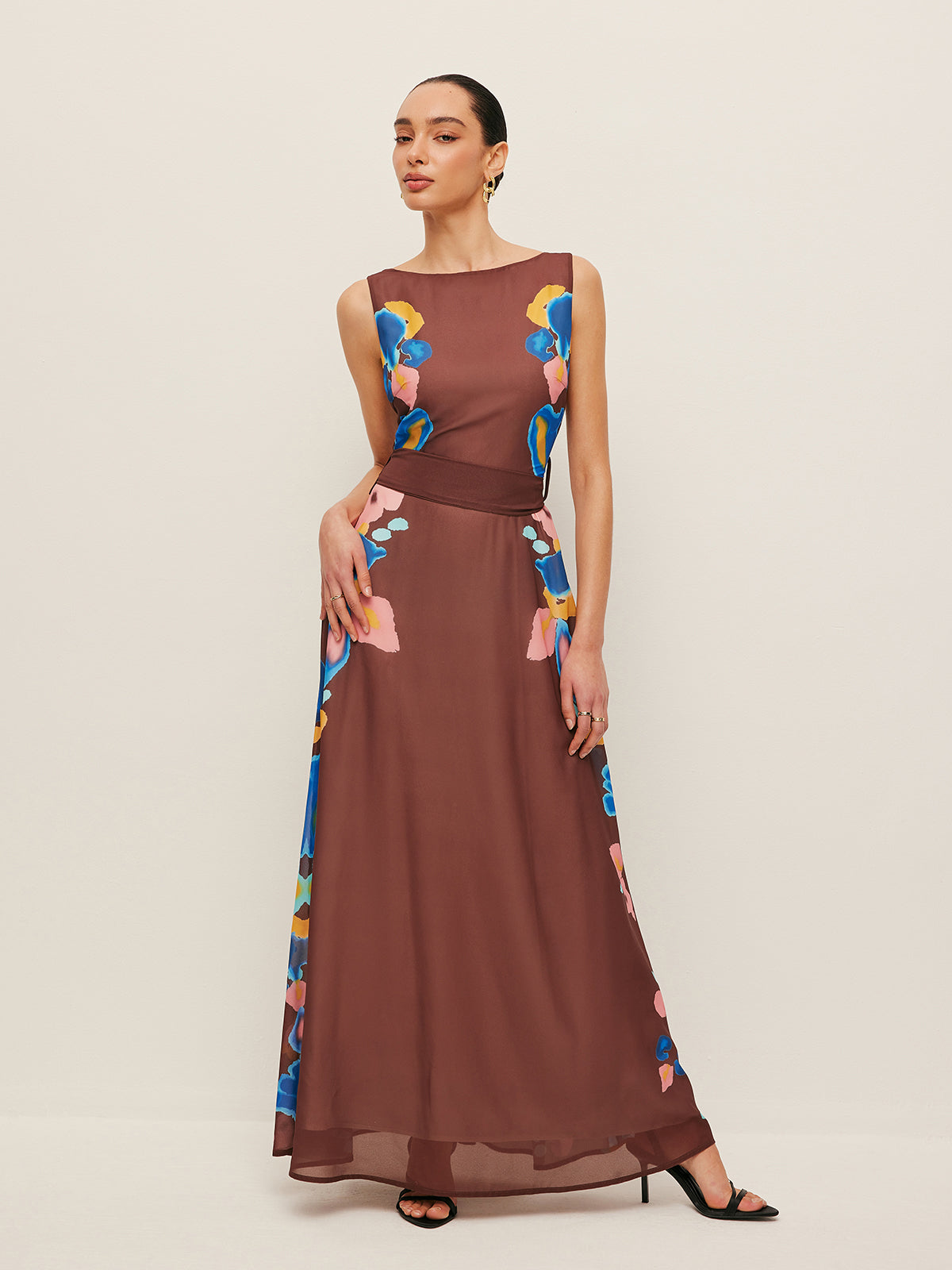 Bedrucktes Kleid mit V-Rücken und Schleifendetail