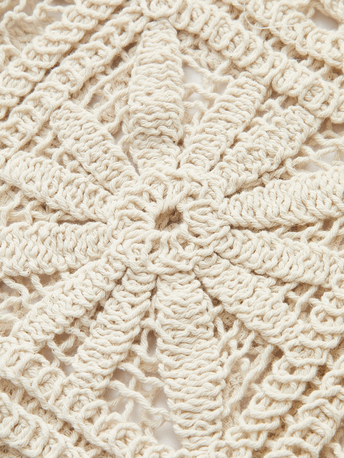 Halbtransparente Hose mit elastischem Bund und mittelhohem Bund