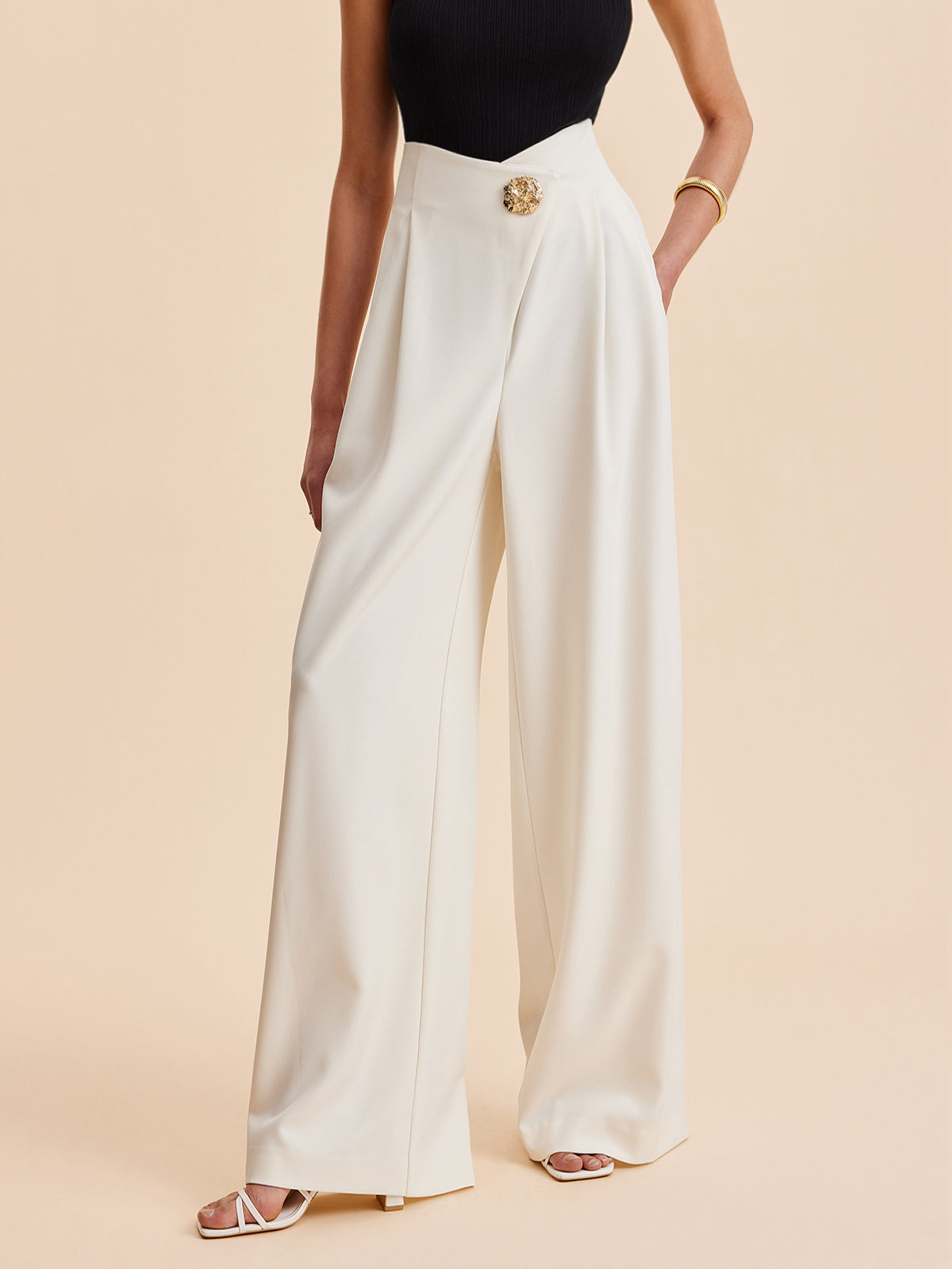 Verzierte High-Waist Hose mit weitem Bein