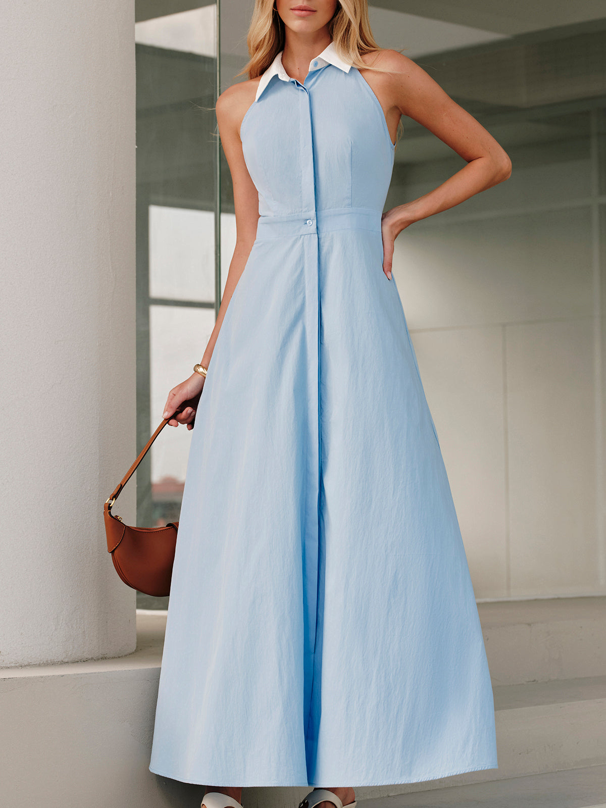 Ärmelloses Hemdkragenkleid mit Knopfleiste