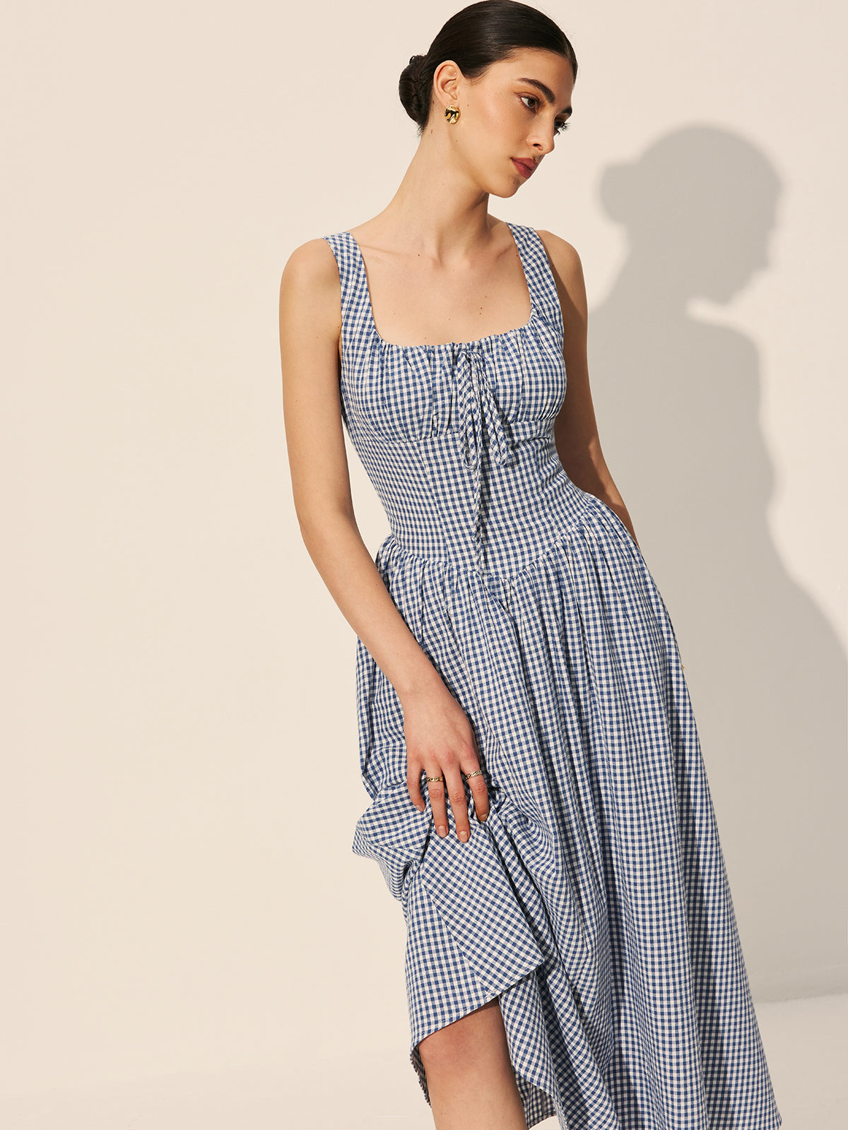 Robe en coton à carreaux avec lien à nouer sur le devant
