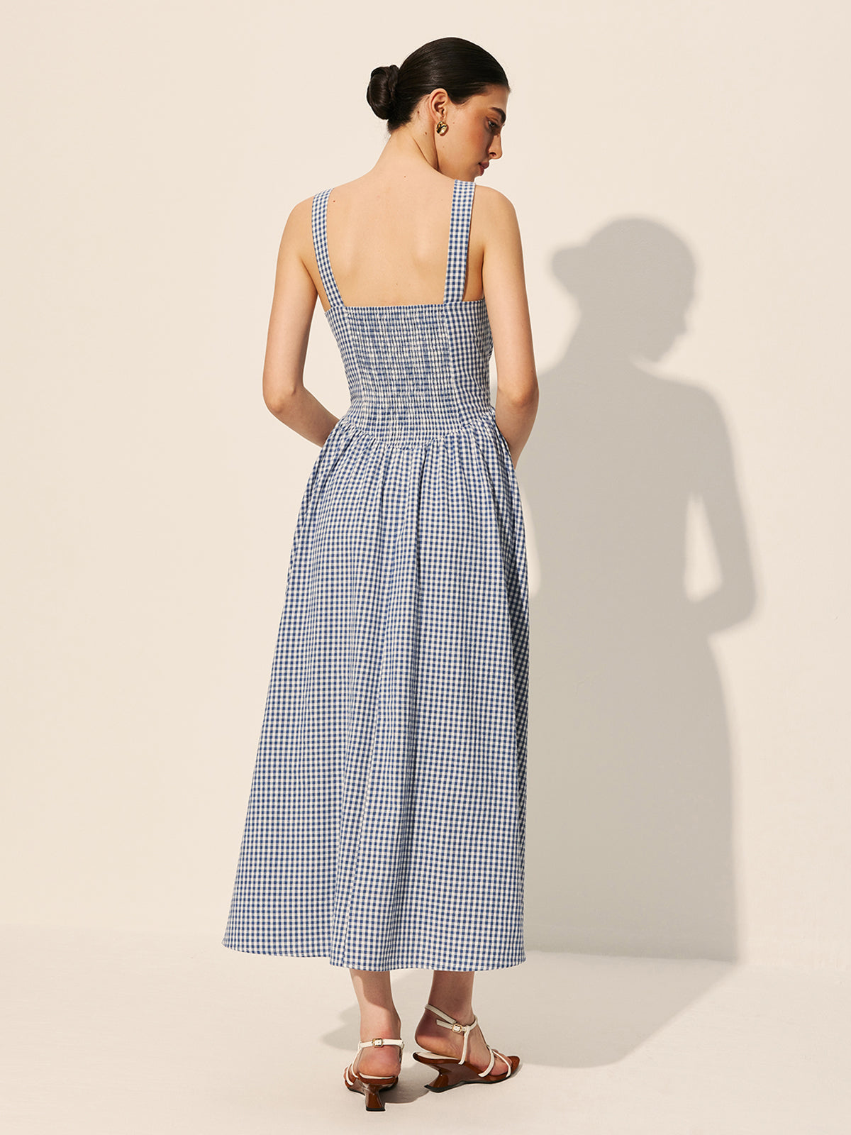 Baumwollkleid mit Schachbrettmuster und Bindedetail vorne