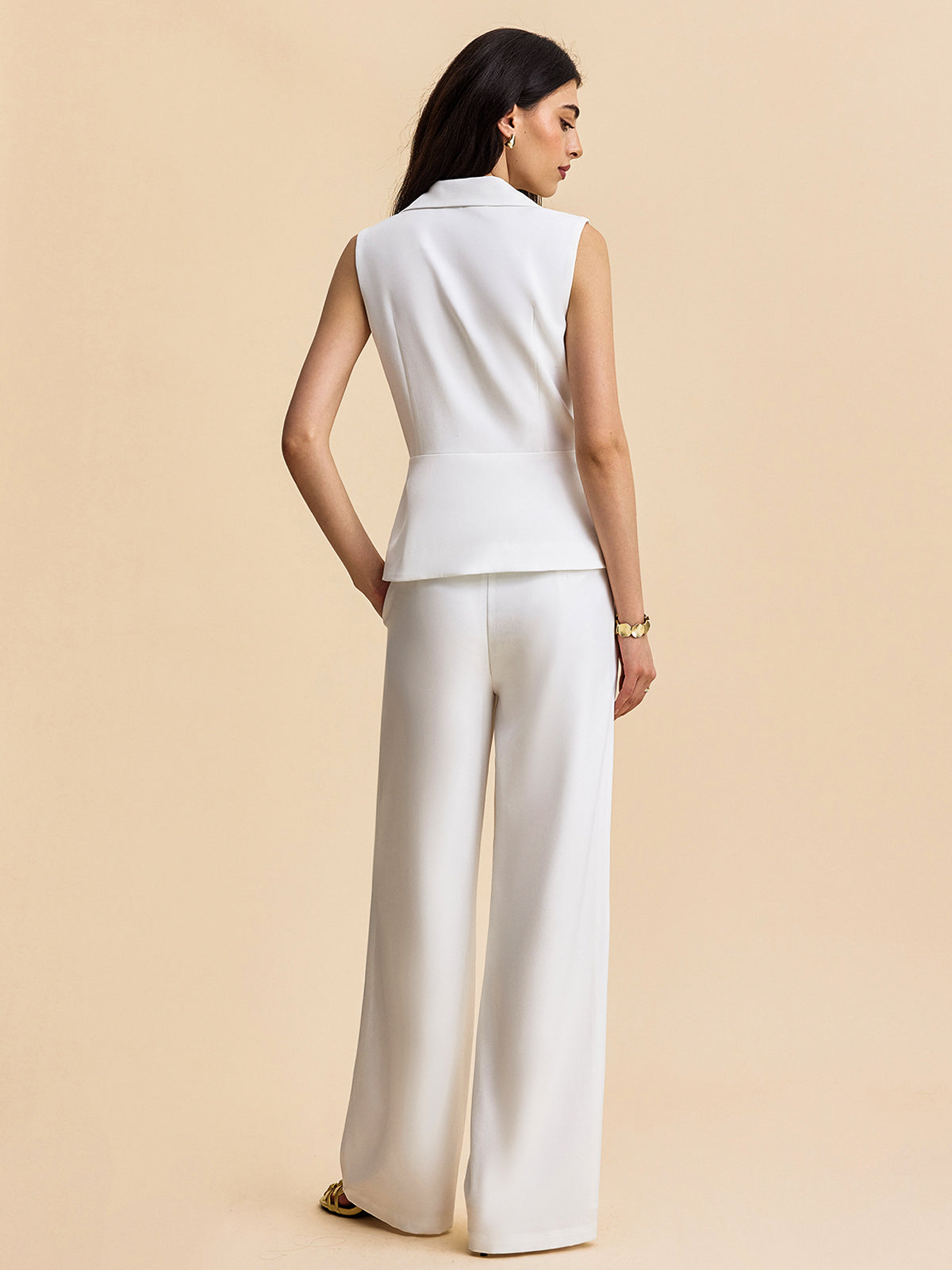 Ensemble sans manches avec pantalon boutonné et poches